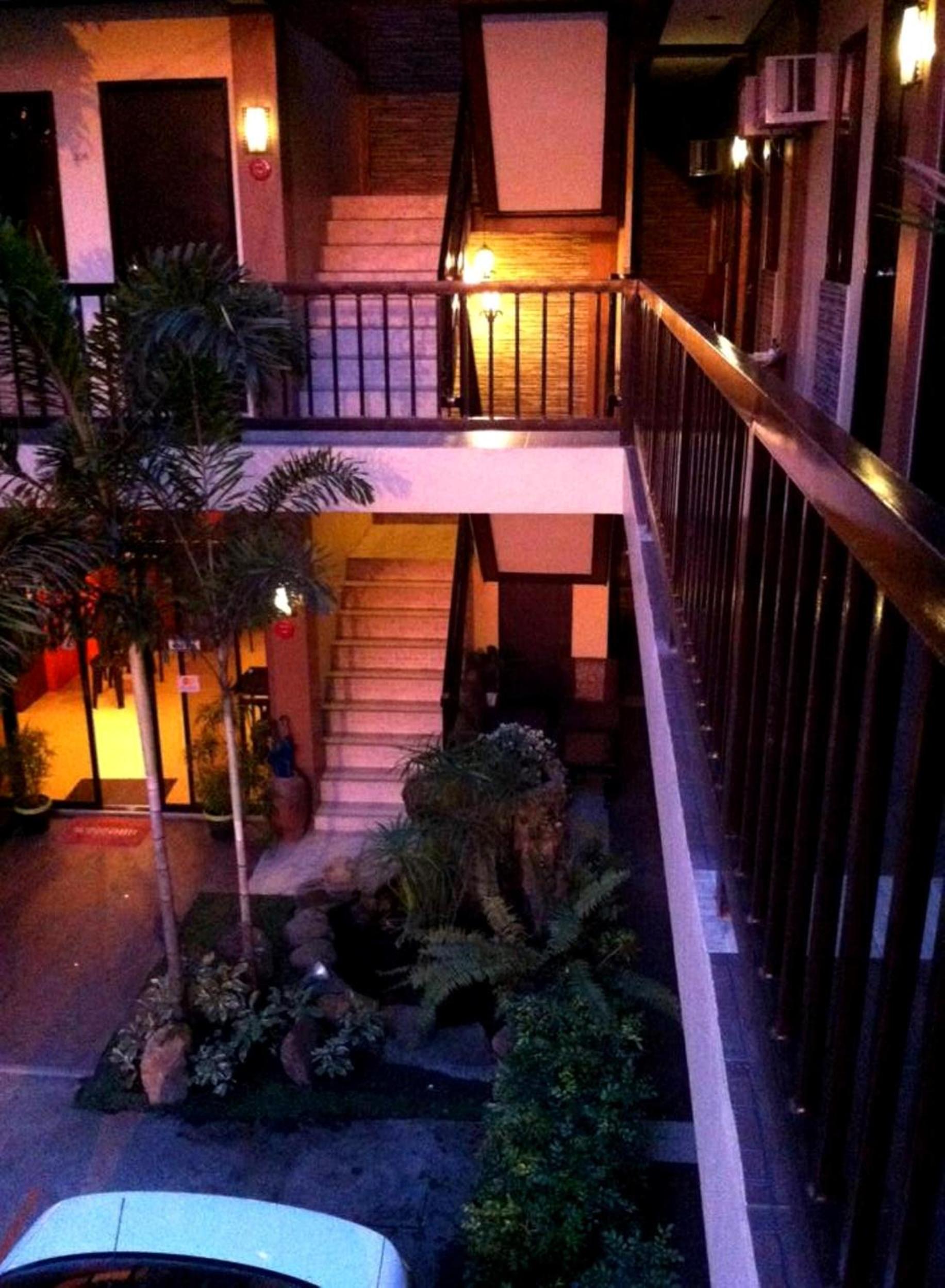 Pacific Palm Suites Davao powered by Cocotel