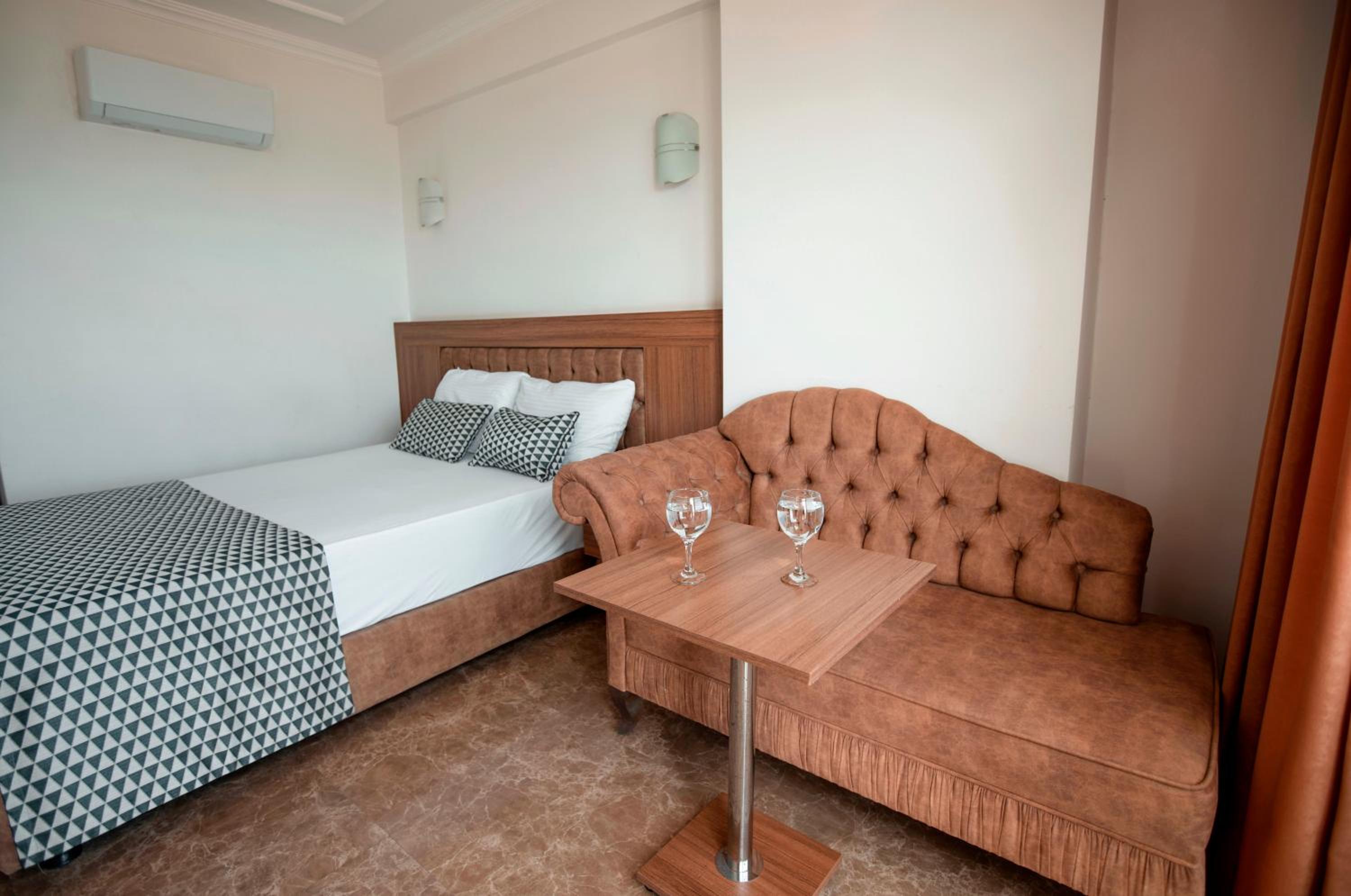 Kristal Beach Hotel - Image 21