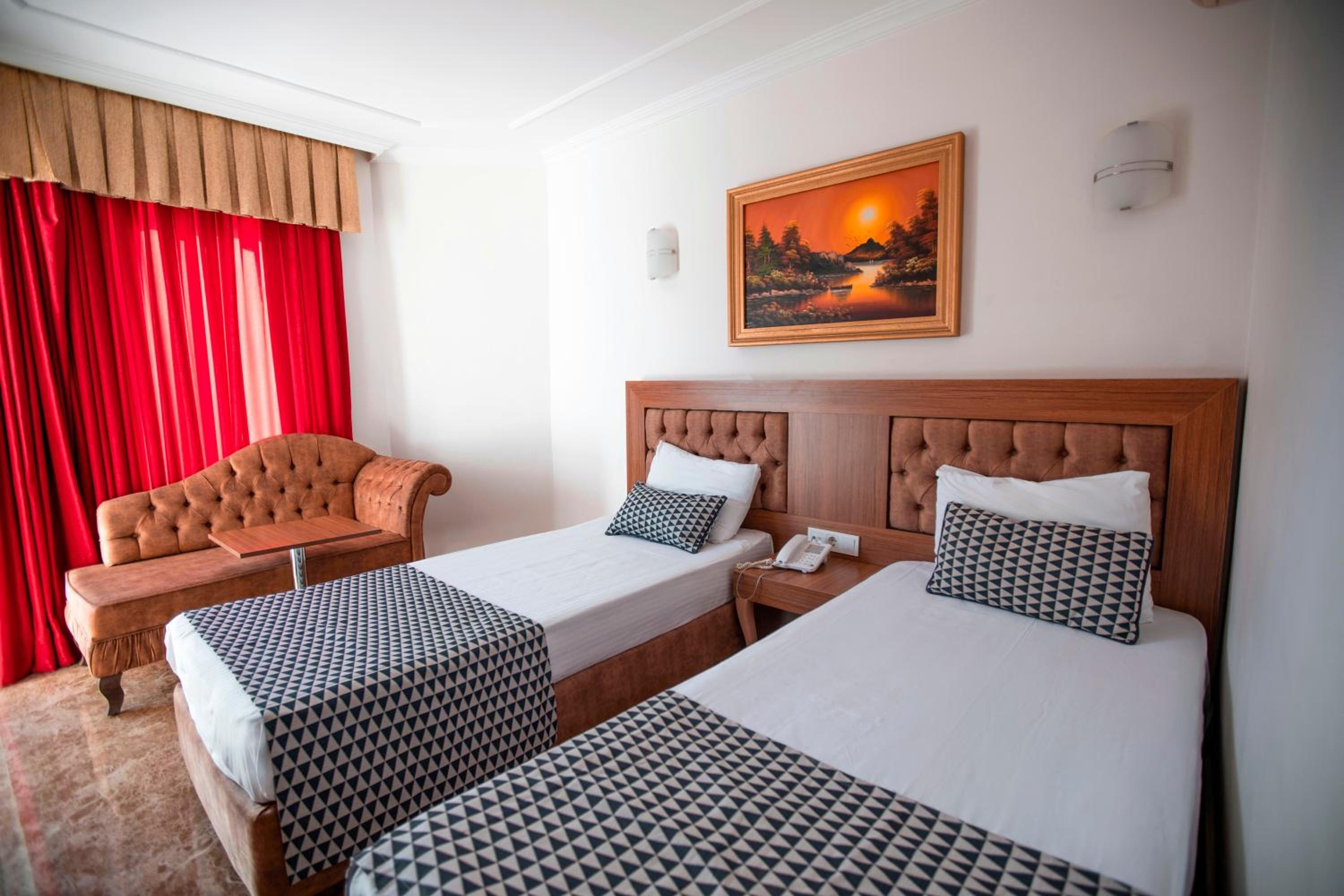 Kristal Beach Hotel - Image 45