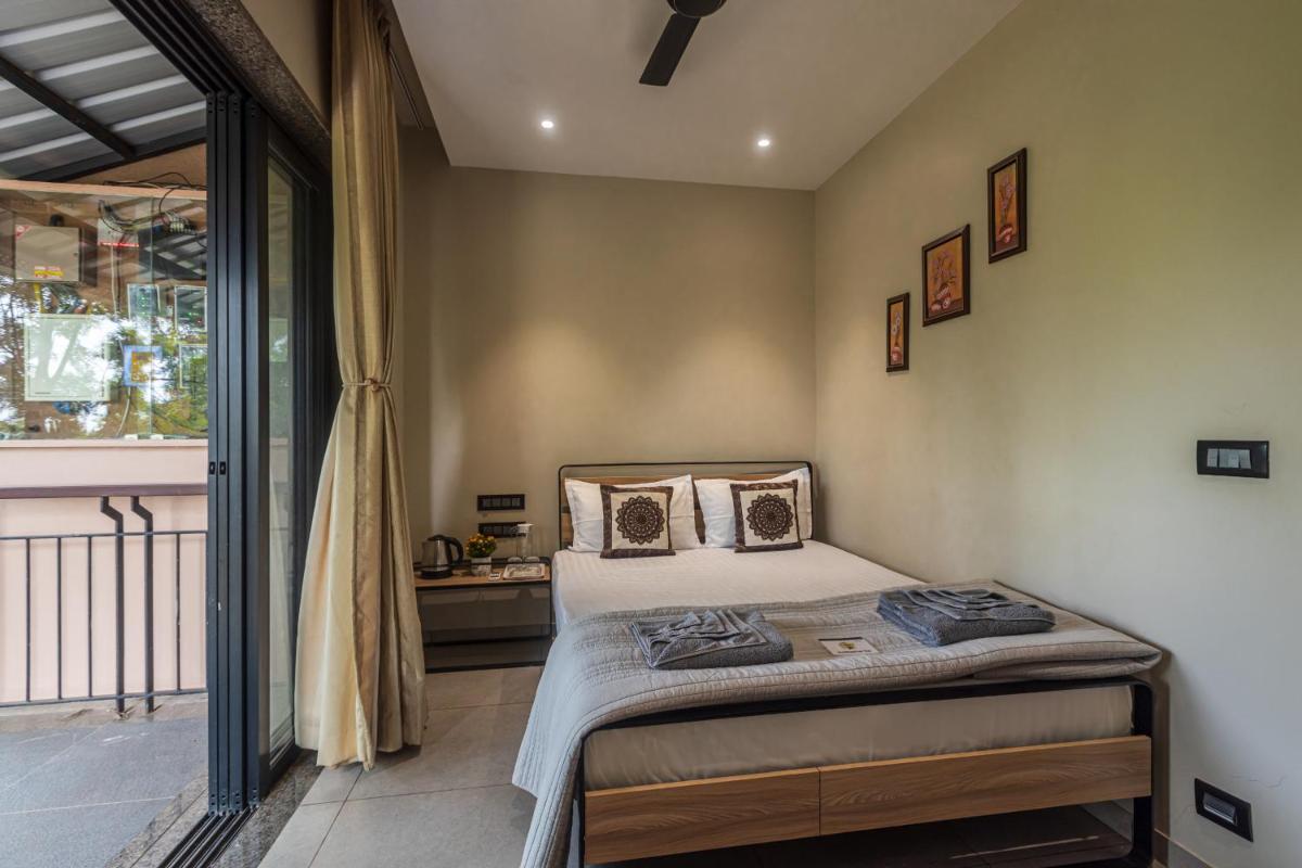 SaffronStays Cinco Elementos, Panchgani - stunning valley view pool villa, photo 11