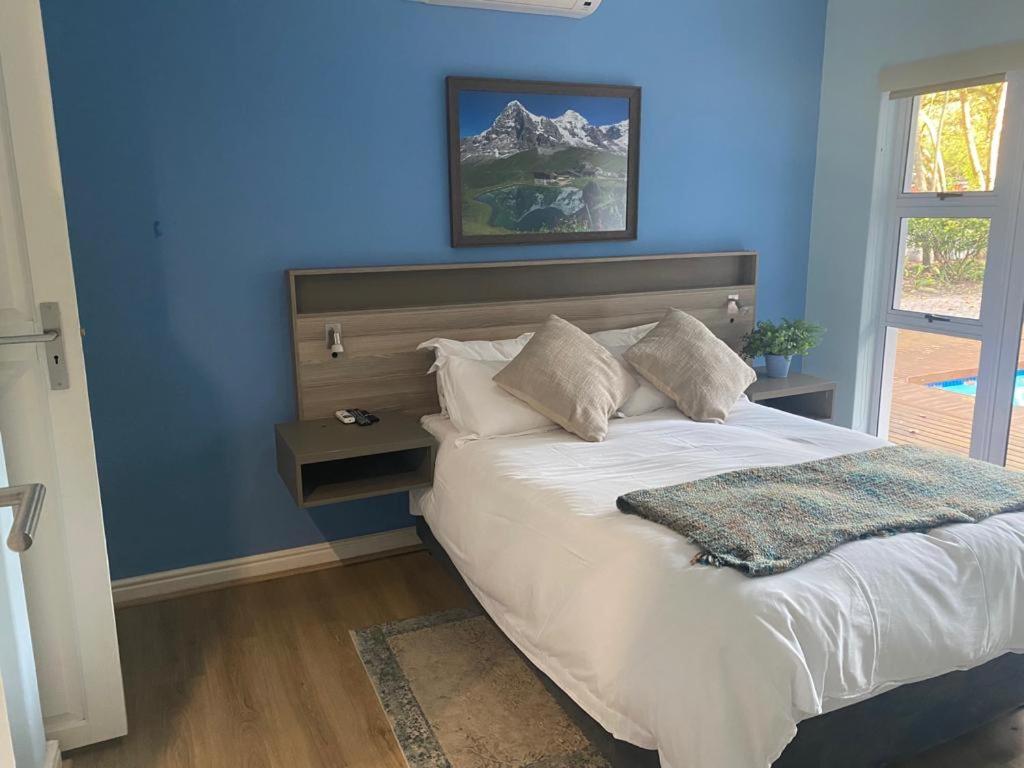 Outeniqua Inn