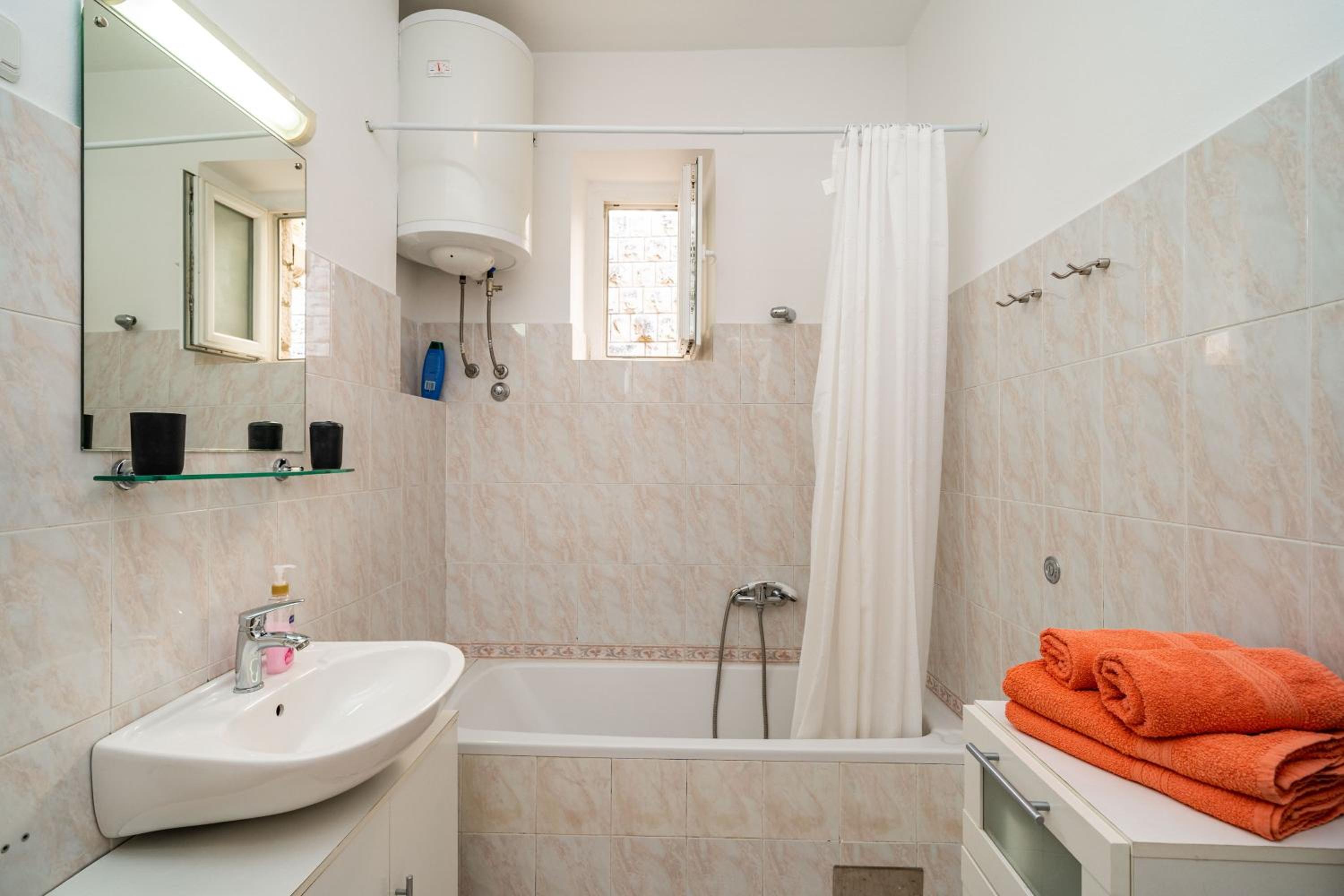 Apartments Sisic