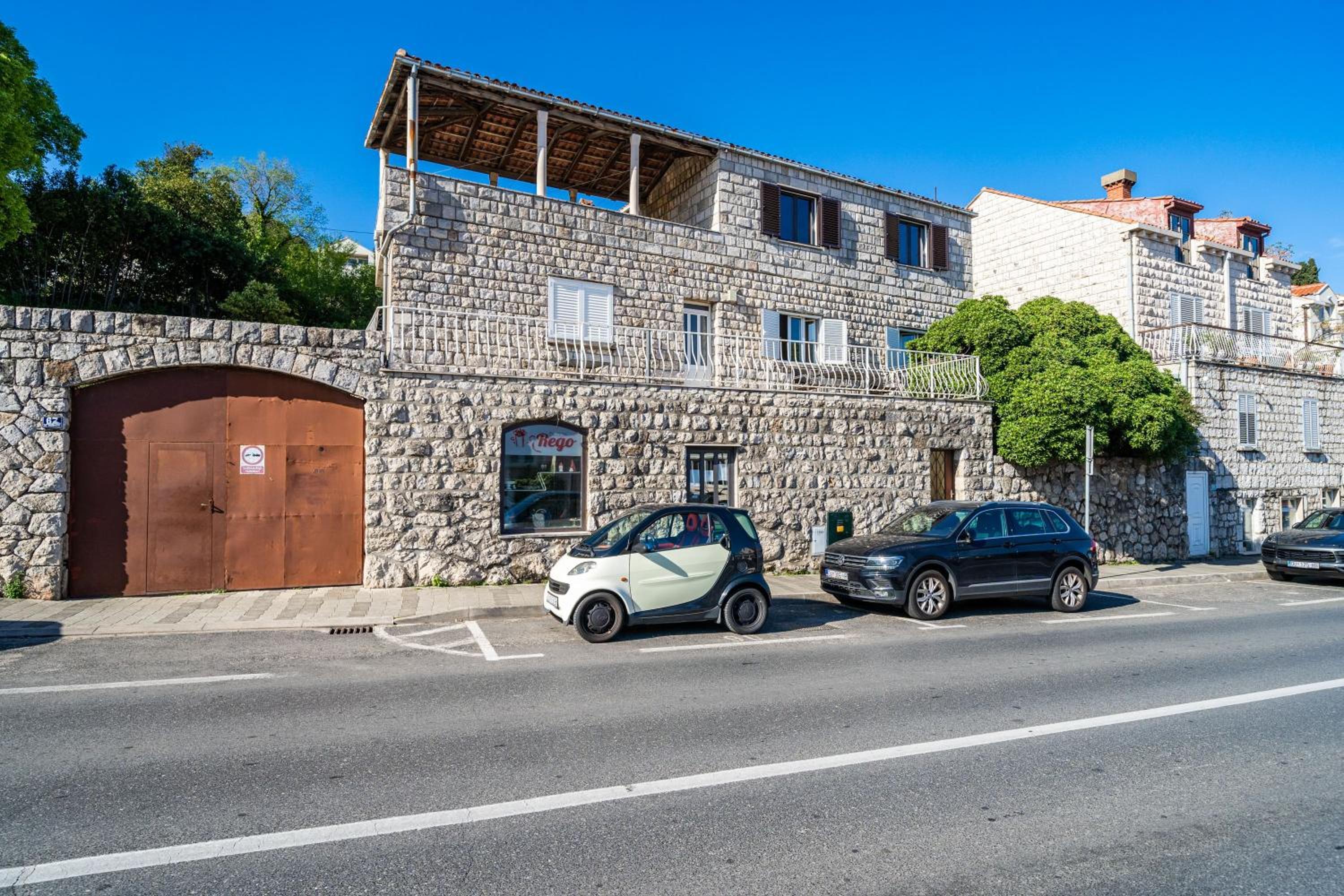 Apartments Sisic