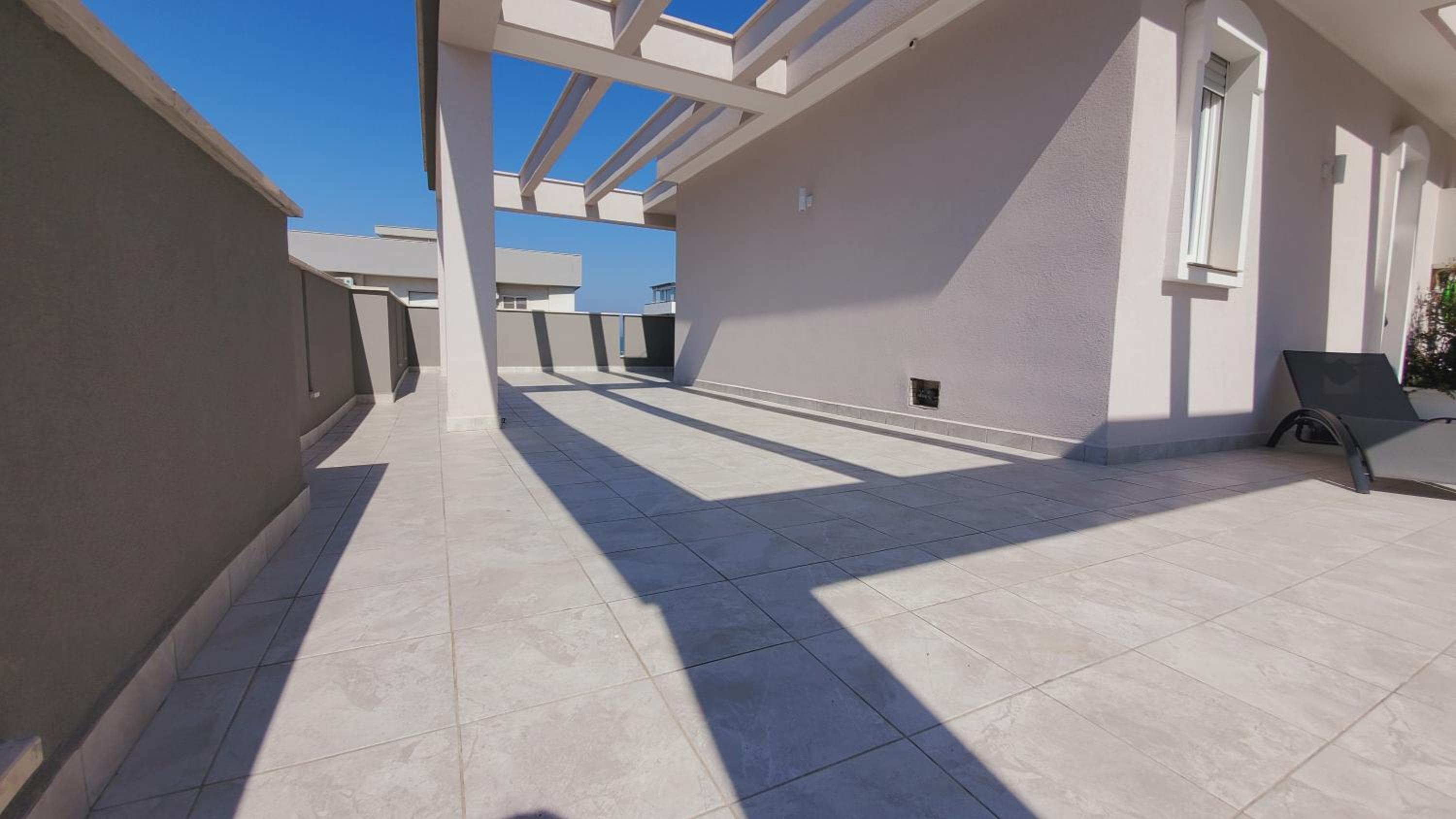 Insula Maris en Trani — balance & terrace