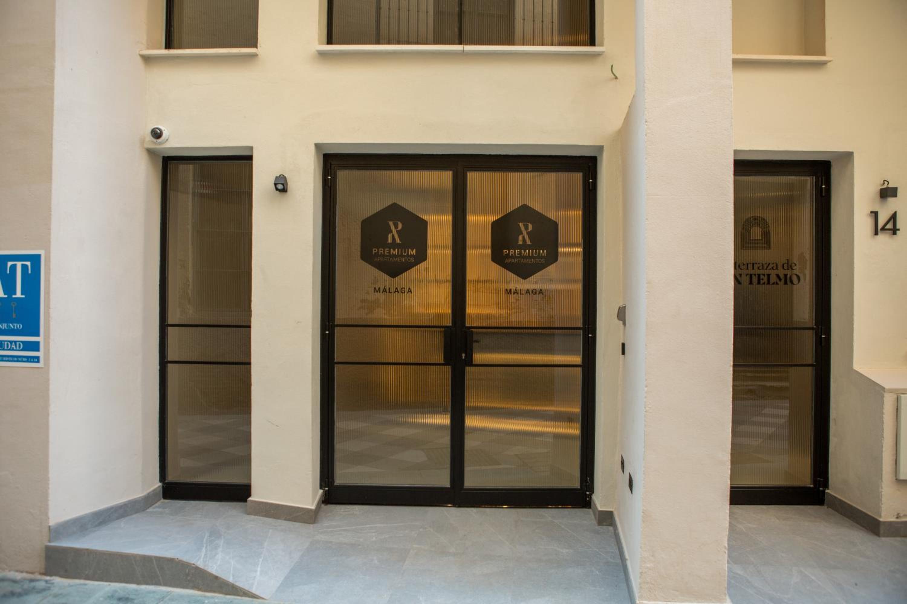 Apartamentos Málaga Premium - Calle San Telmo