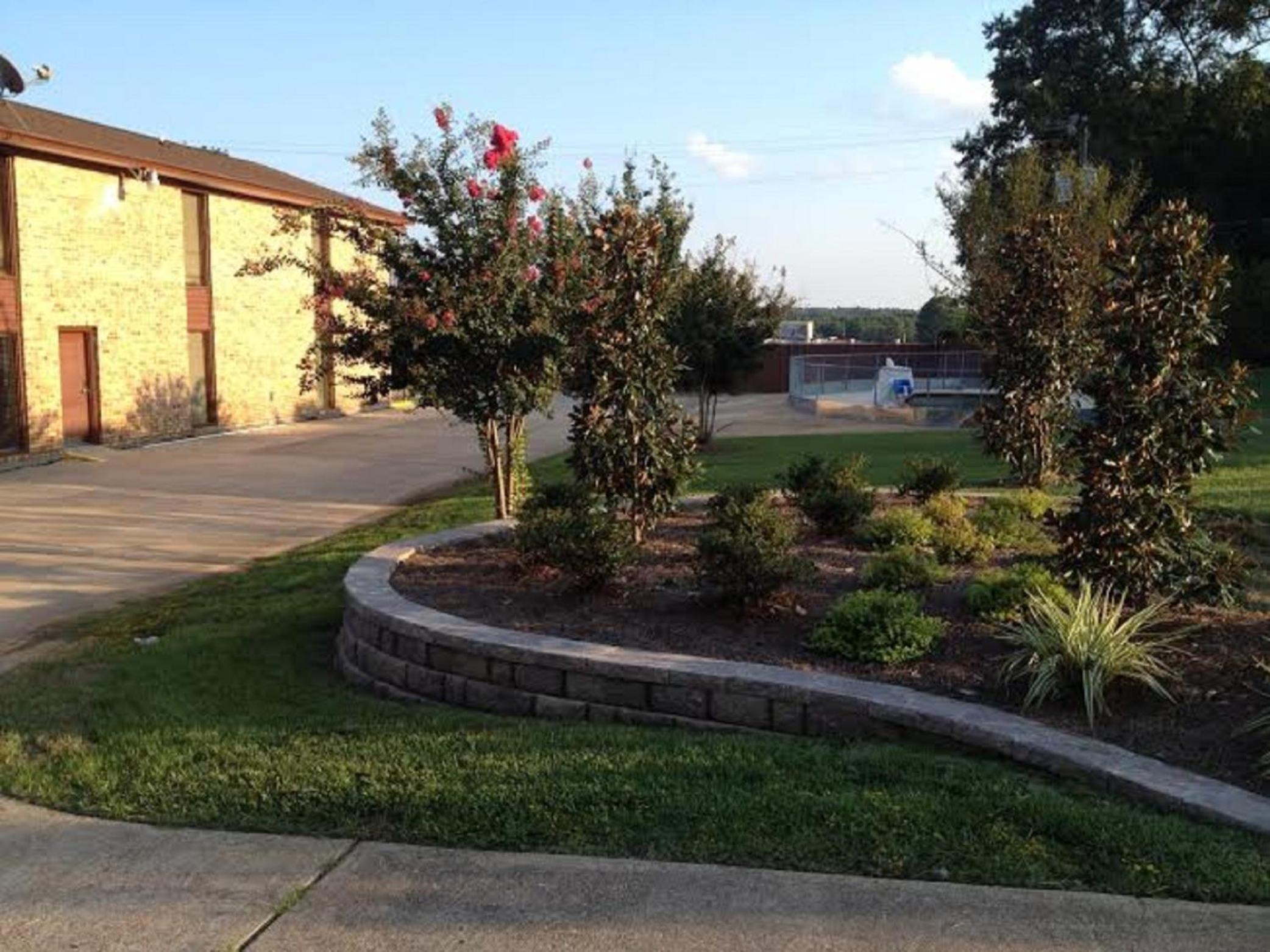 Southern Inn Minden view 2