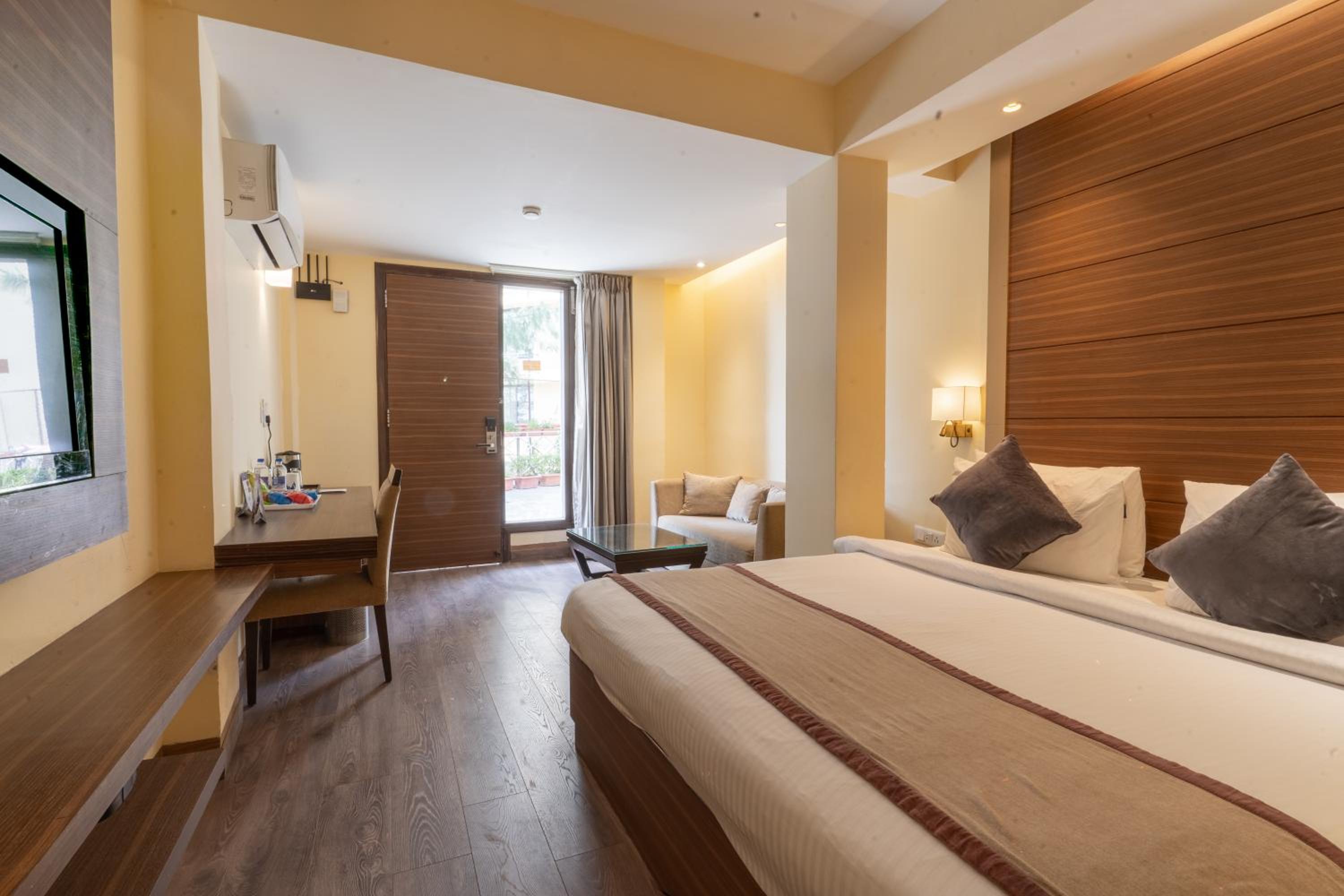 Marigold Sarovar Portico Shimla with Heated pool and AC Rooms-A Resort cottage and SPA Marigold Sarovar Portico Shimla with Heated pool and AC Rooms-A Resort cottage and SPA