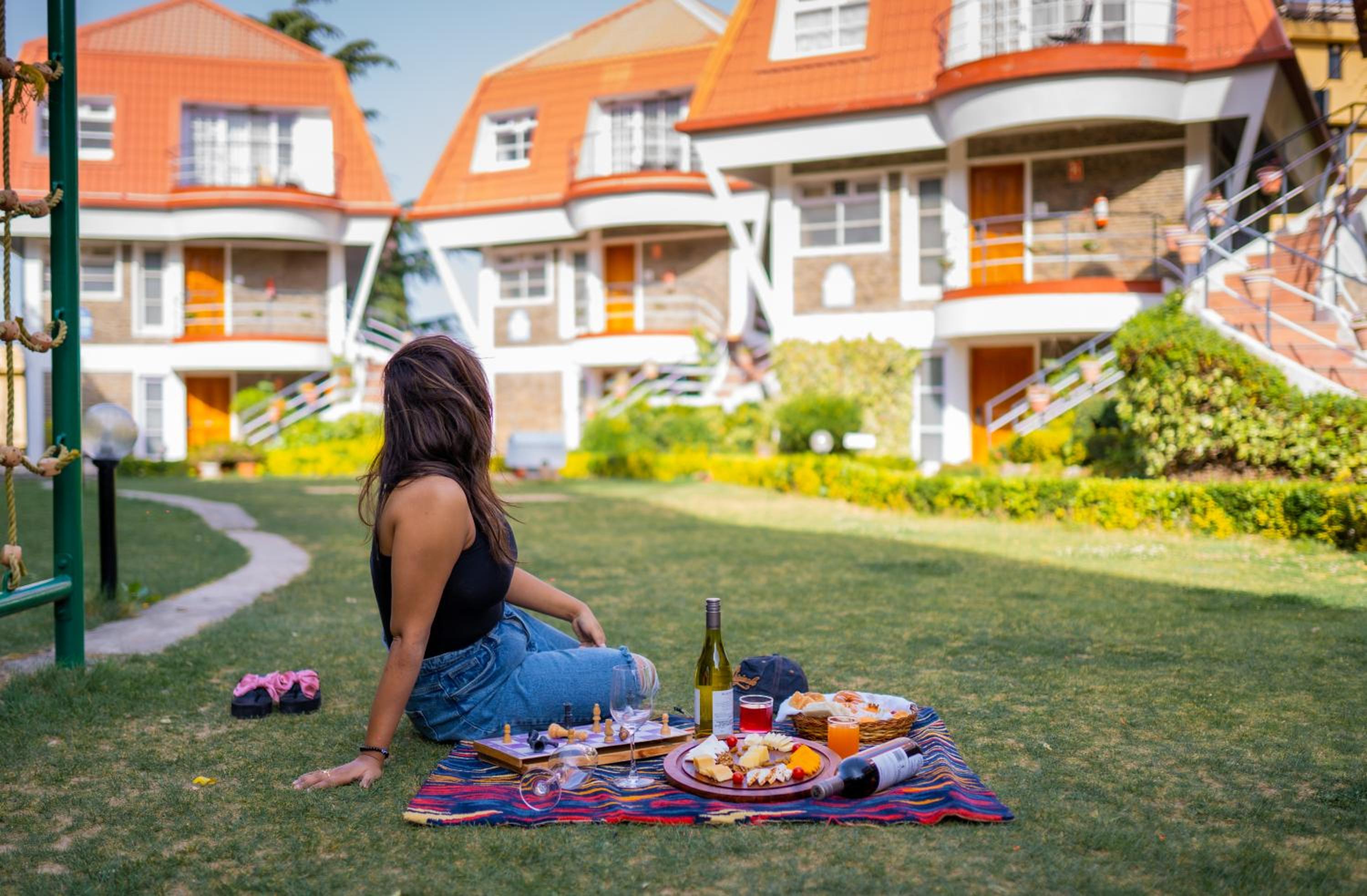 Marigold Sarovar Portico Shimla with Heated pool and AC Rooms-A Resort cottage and SPA Marigold Sarovar Portico Shimla with Heated pool and AC Rooms-A Resort cottage and SPA