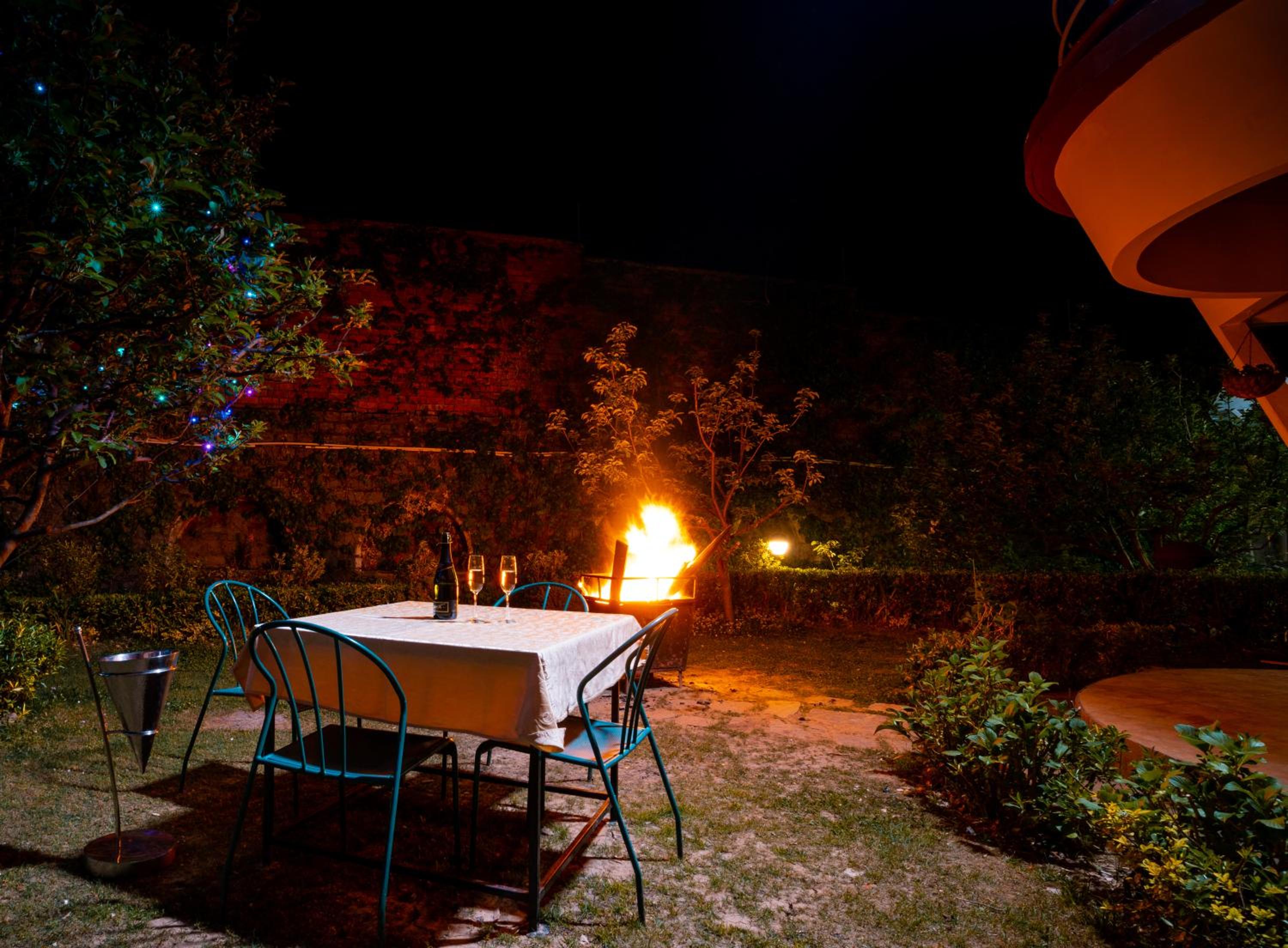 Marigold Sarovar Portico Shimla with Heated pool and AC Rooms-A Resort cottage and SPA Marigold Sarovar Portico Shimla with Heated pool and AC Rooms-A Resort cottage and SPA