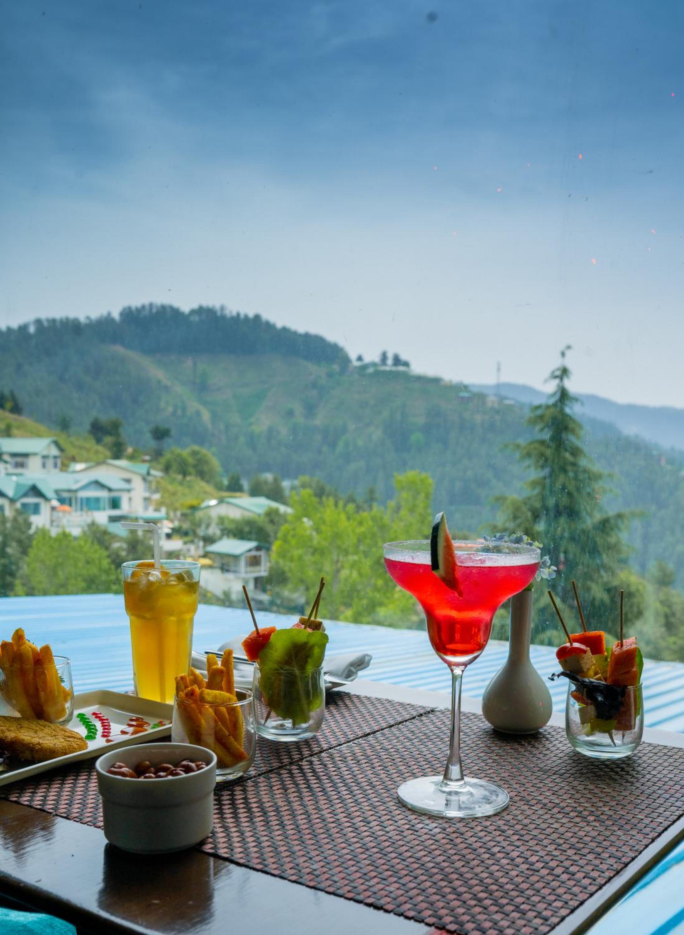 Marigold Sarovar Portico Shimla with Heated pool and AC Rooms-A Resort cottage and SPA Marigold Sarovar Portico Shimla with Heated pool and AC Rooms-A Resort cottage and SPA