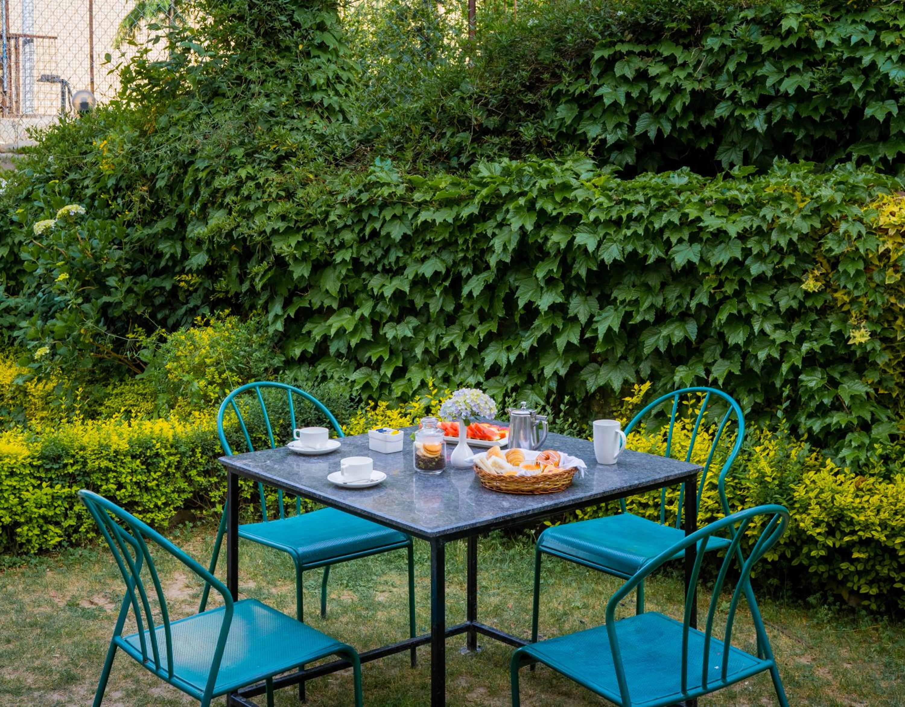 Marigold Sarovar Portico Shimla with Heated pool and AC Rooms-A Resort cottage and SPA Marigold Sarovar Portico Shimla with Heated pool and AC Rooms-A Resort cottage and SPA