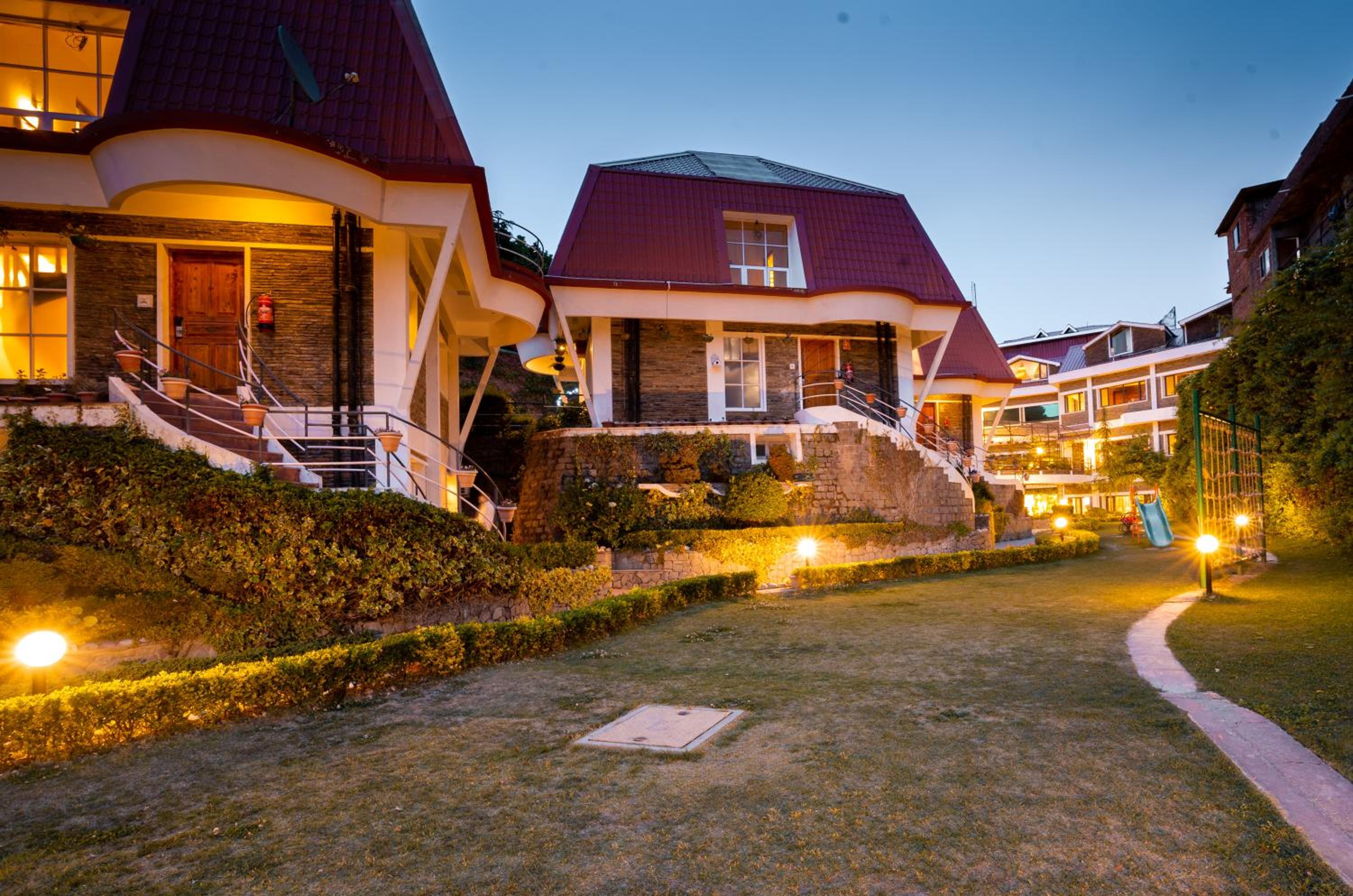 Marigold Sarovar Portico Shimla with Heated pool and AC Rooms-A Resort cottage and SPA Marigold Sarovar Portico Shimla with Heated pool and AC Rooms-A Resort cottage and SPA