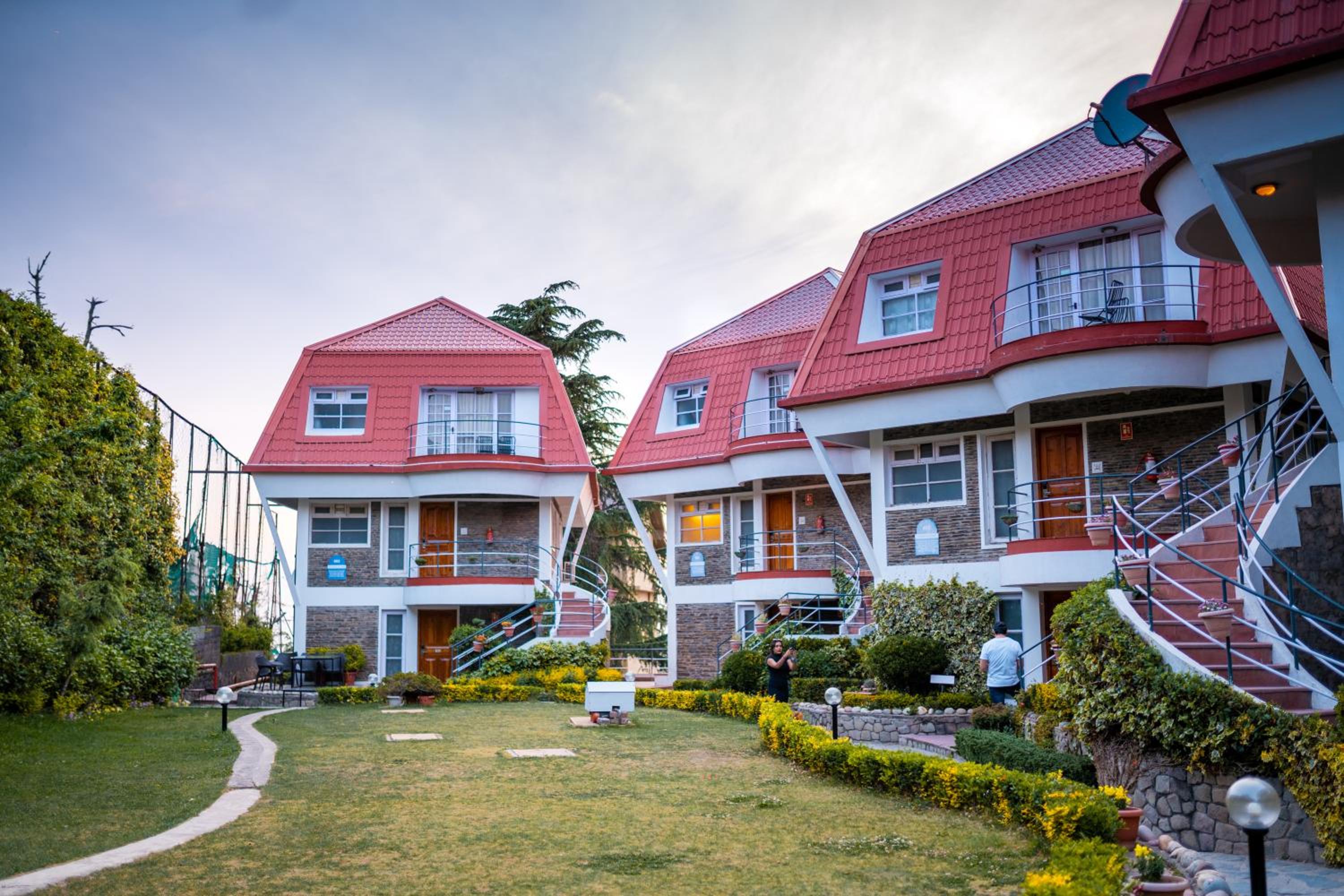 Marigold Sarovar Portico Shimla with Heated pool and AC Rooms-A Resort cottage and SPA Marigold Sarovar Portico Shimla with Heated pool and AC Rooms-A Resort cottage and SPA