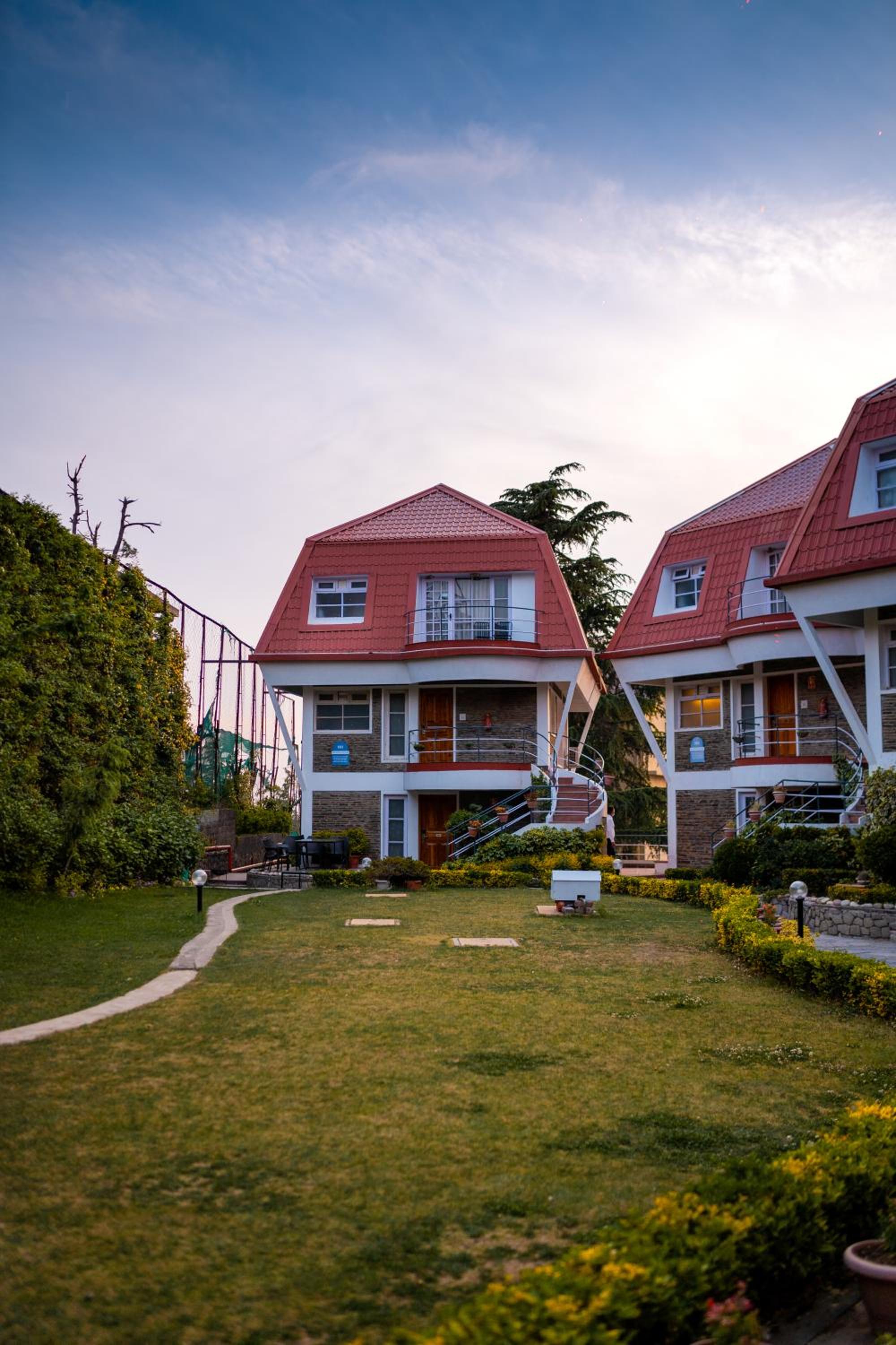 Marigold Sarovar Portico Shimla with Heated pool and AC Rooms-A Resort cottage and SPA Marigold Sarovar Portico Shimla with Heated pool and AC Rooms-A Resort cottage and SPA