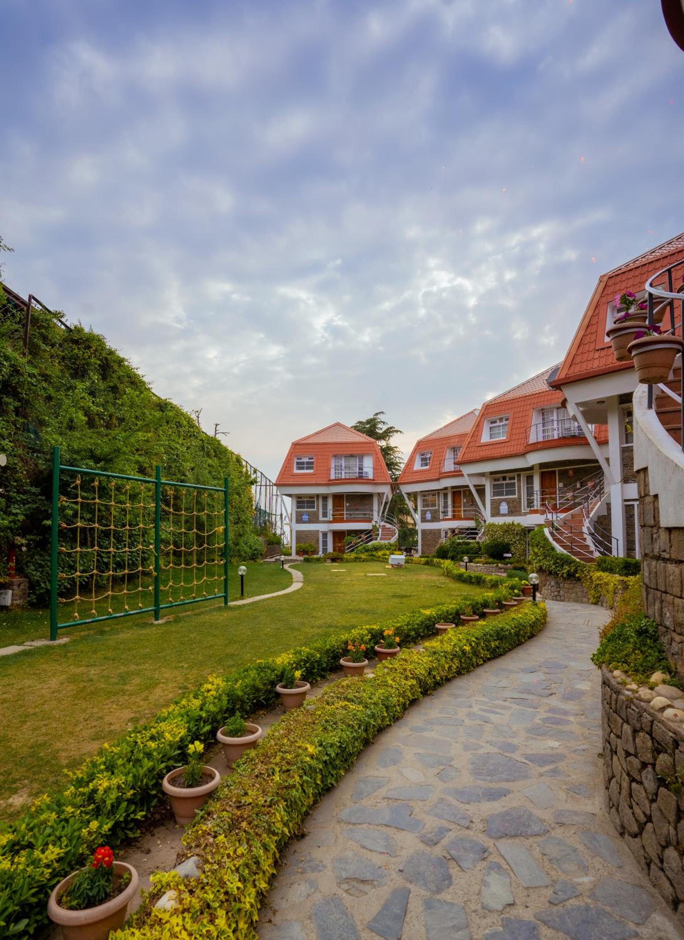 Marigold Sarovar Portico Shimla with Heated pool and AC Rooms-A Resort cottage and SPA Marigold Sarovar Portico Shimla with Heated pool and AC Rooms-A Resort cottage and SPA