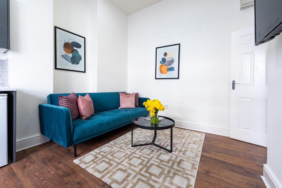 Earl's Court by CAPITAL