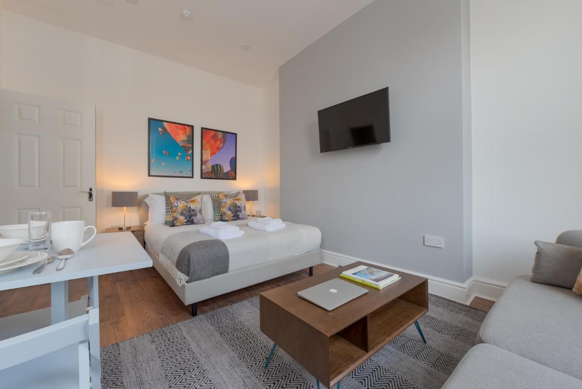 Earl's Court by CAPITAL