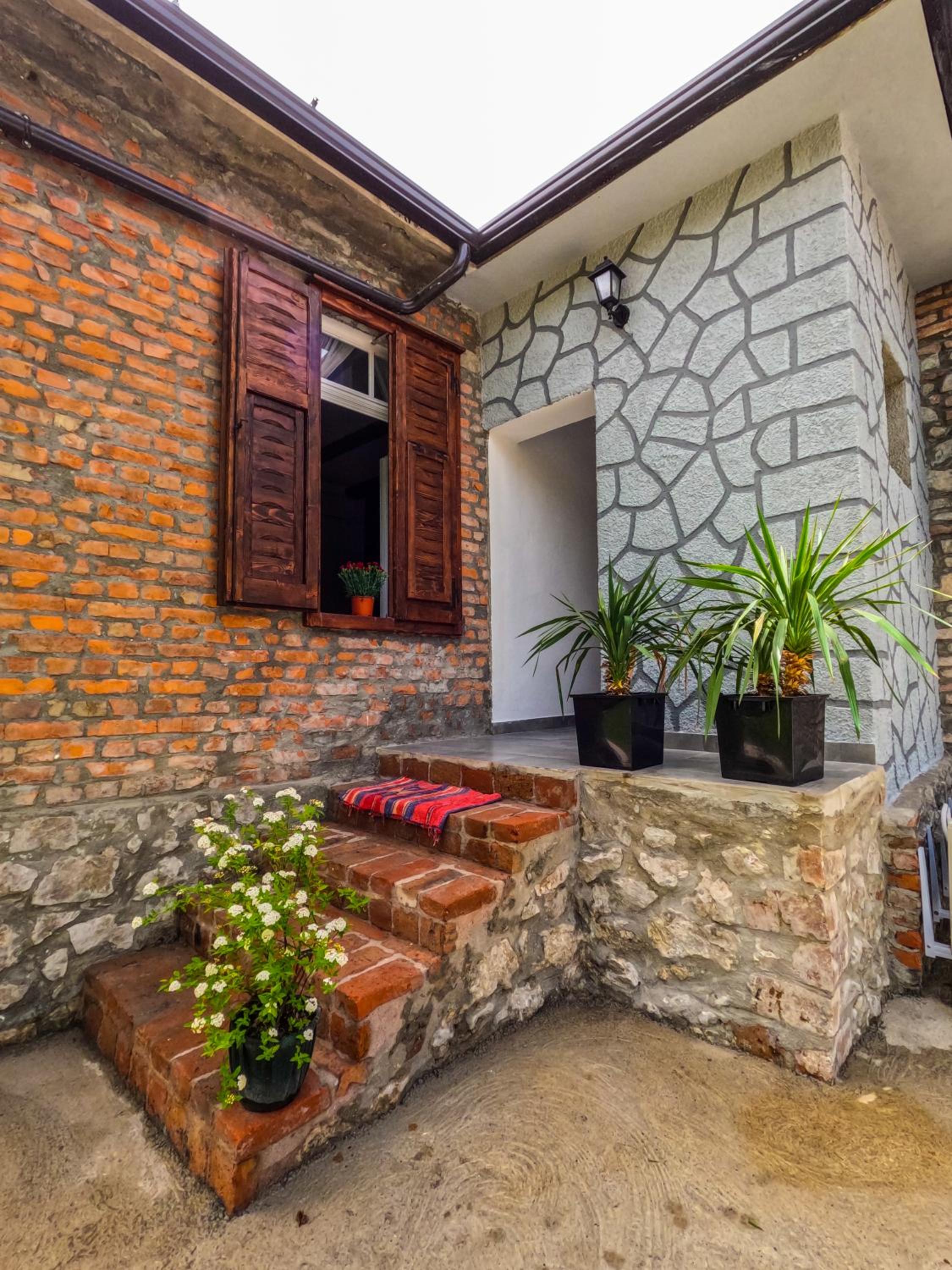 InTown Guesthouse Shkoder