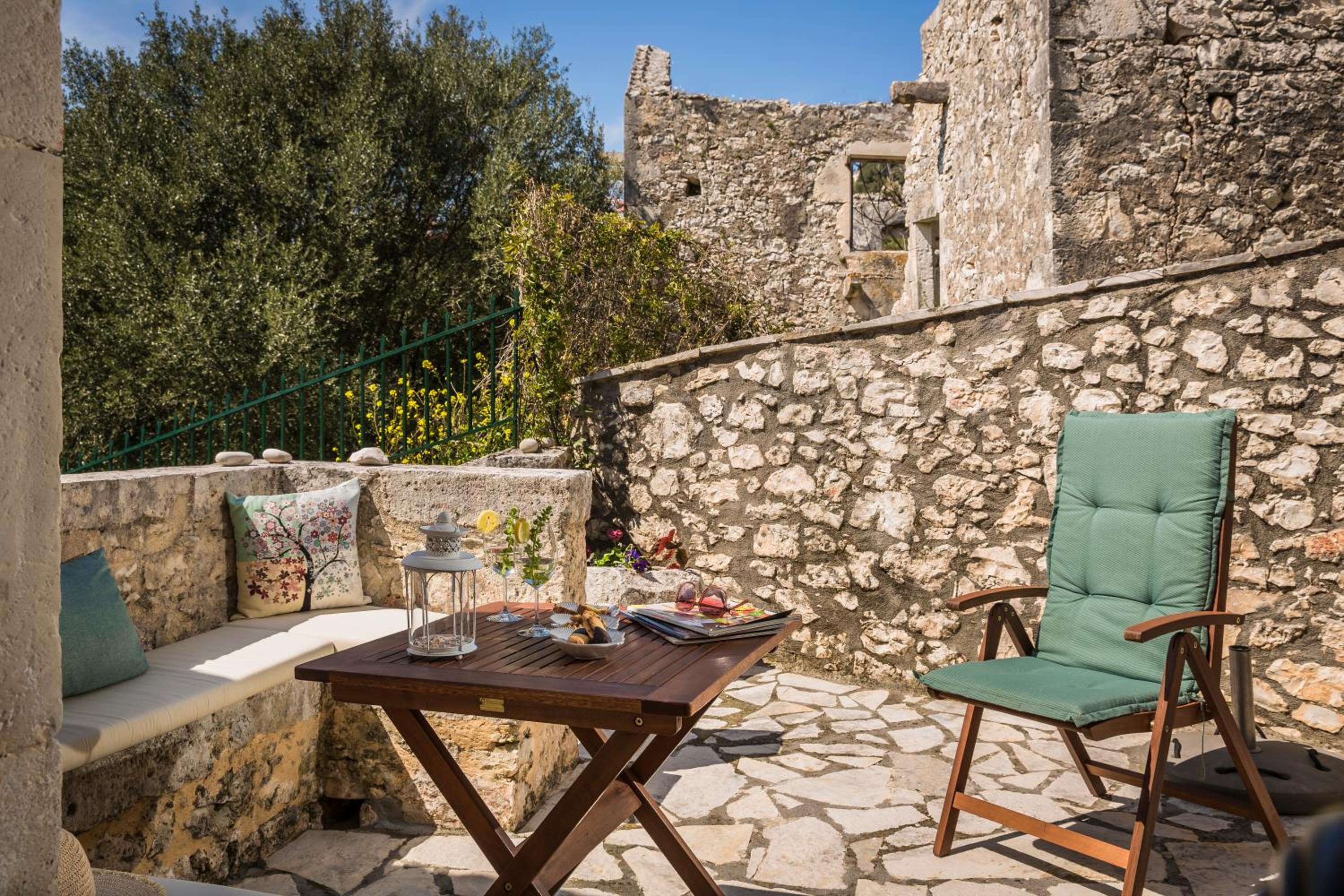 Traditional Stone House Anofli 1843 Fiskardo Kefalonia view 5