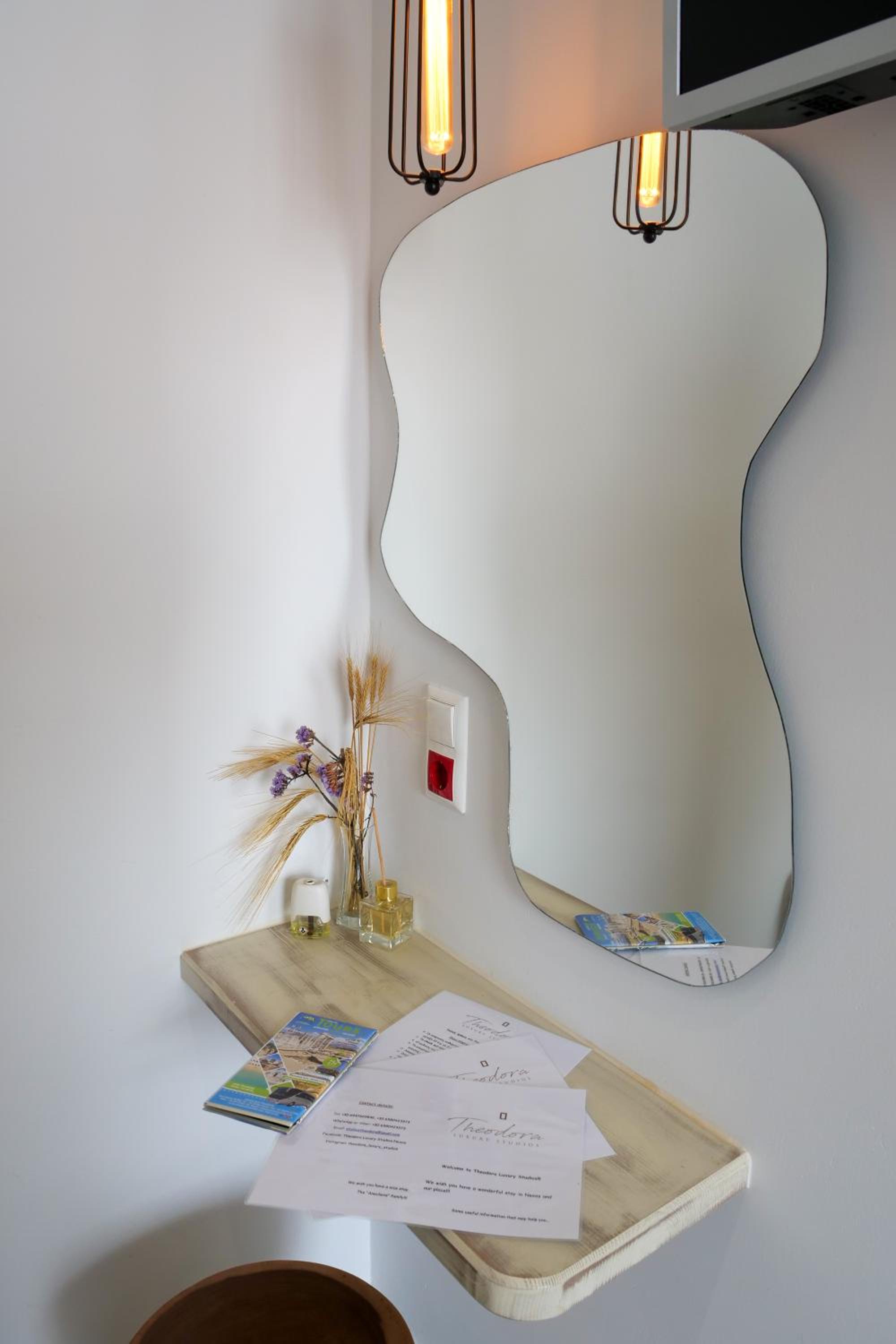 Theodora Luxury Studios photo 5