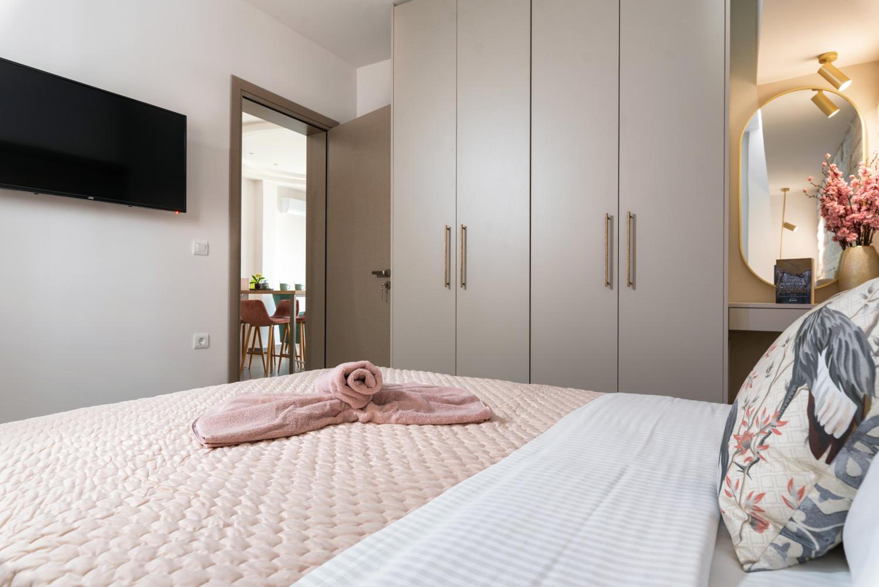 Big blue suites gf photo 2