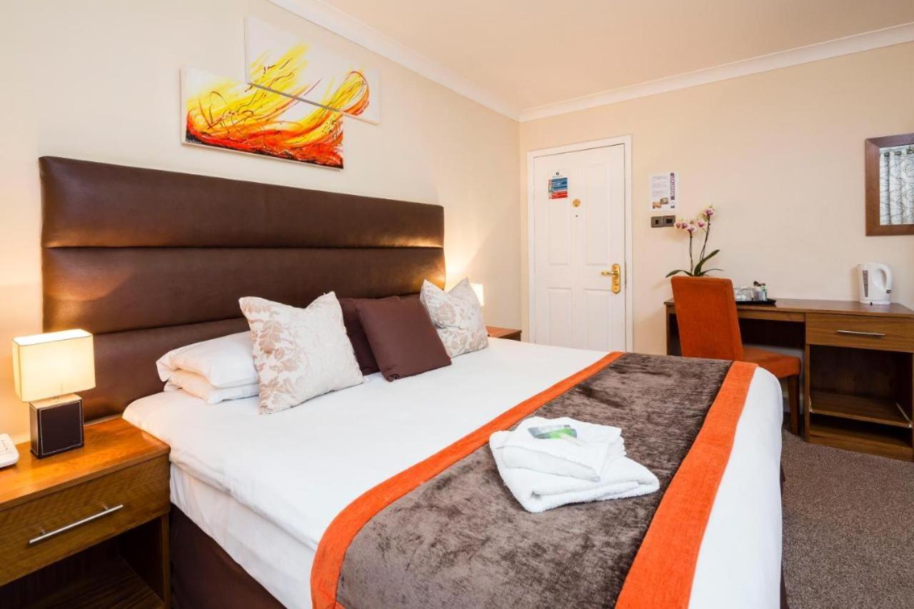 Harrow Vacations - Kingsland Hotel - Property Image 2