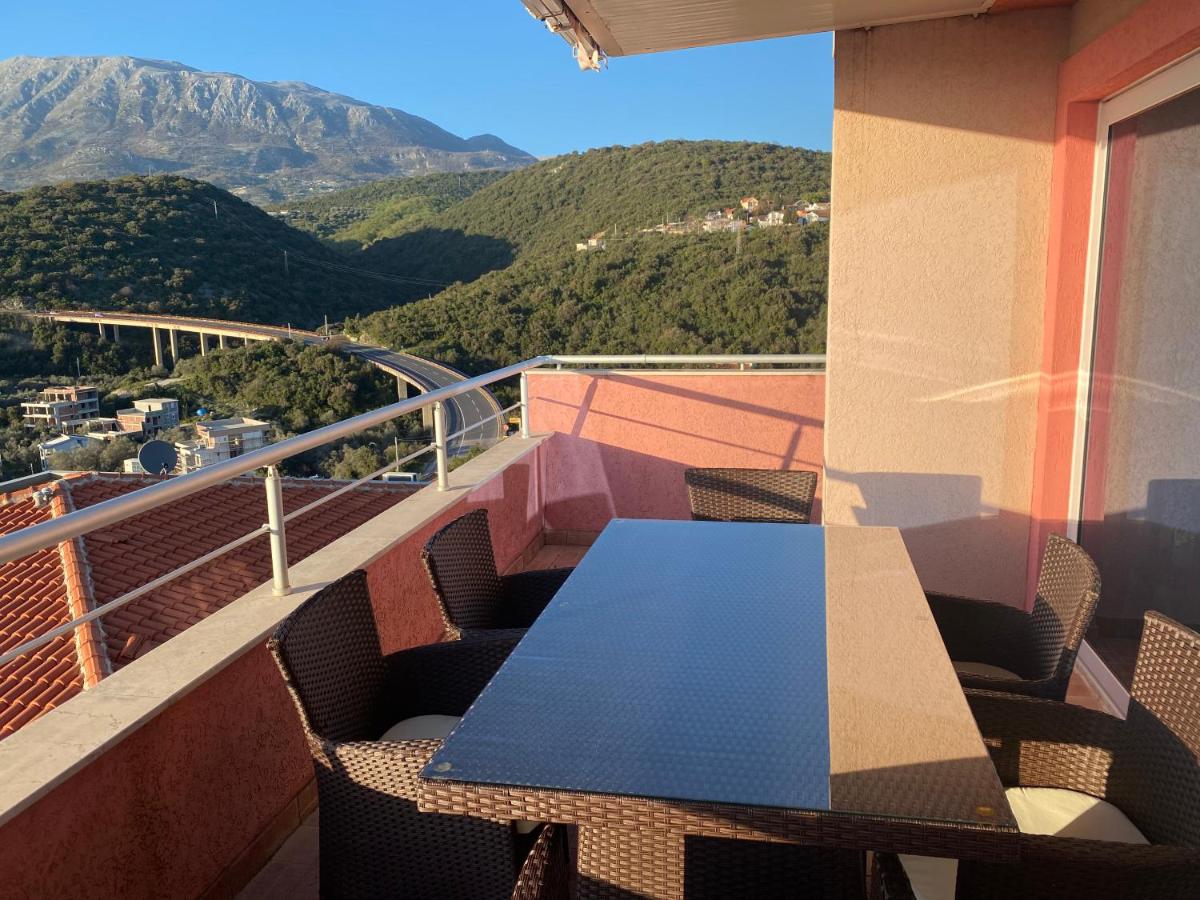 Nice Place photo 2