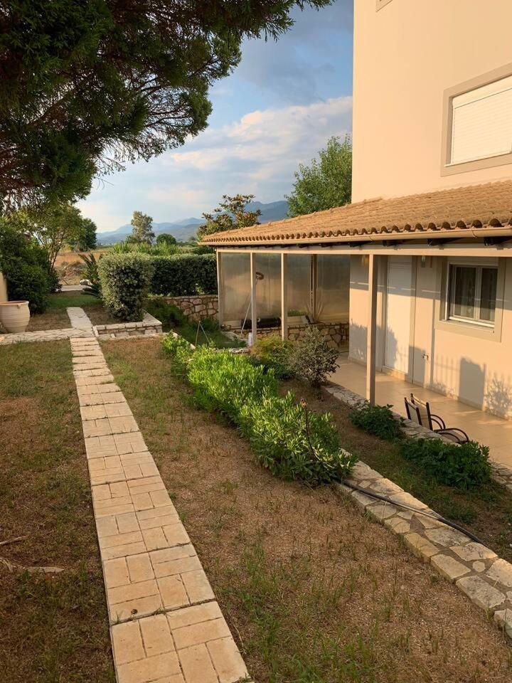 Villa Akti