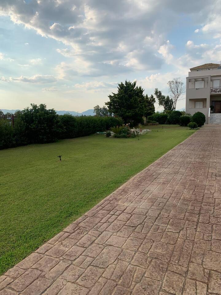Villa Akti