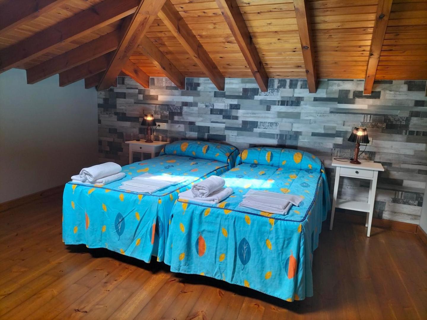 Apartamentos La Corona