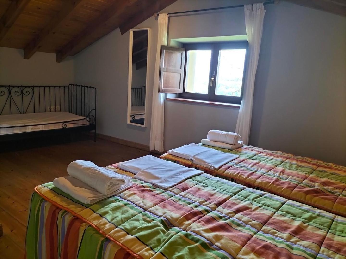 Apartamentos La Corona