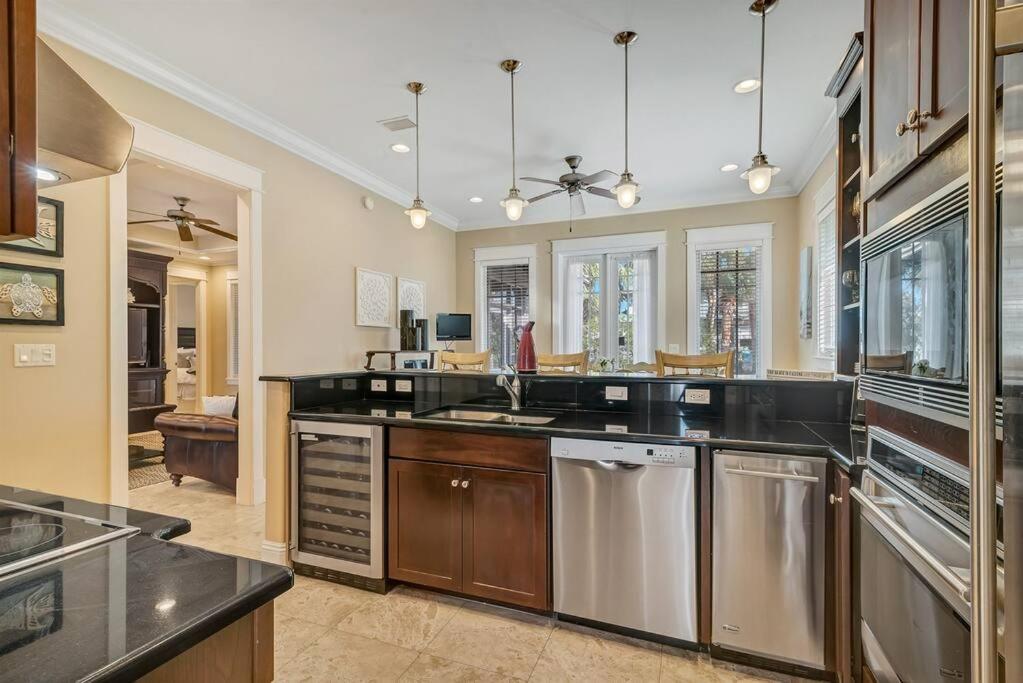 Beachclub Cottage 23 -Upscale Luxury-Privacy-2-Kings-5 minute walk to Beach view 2