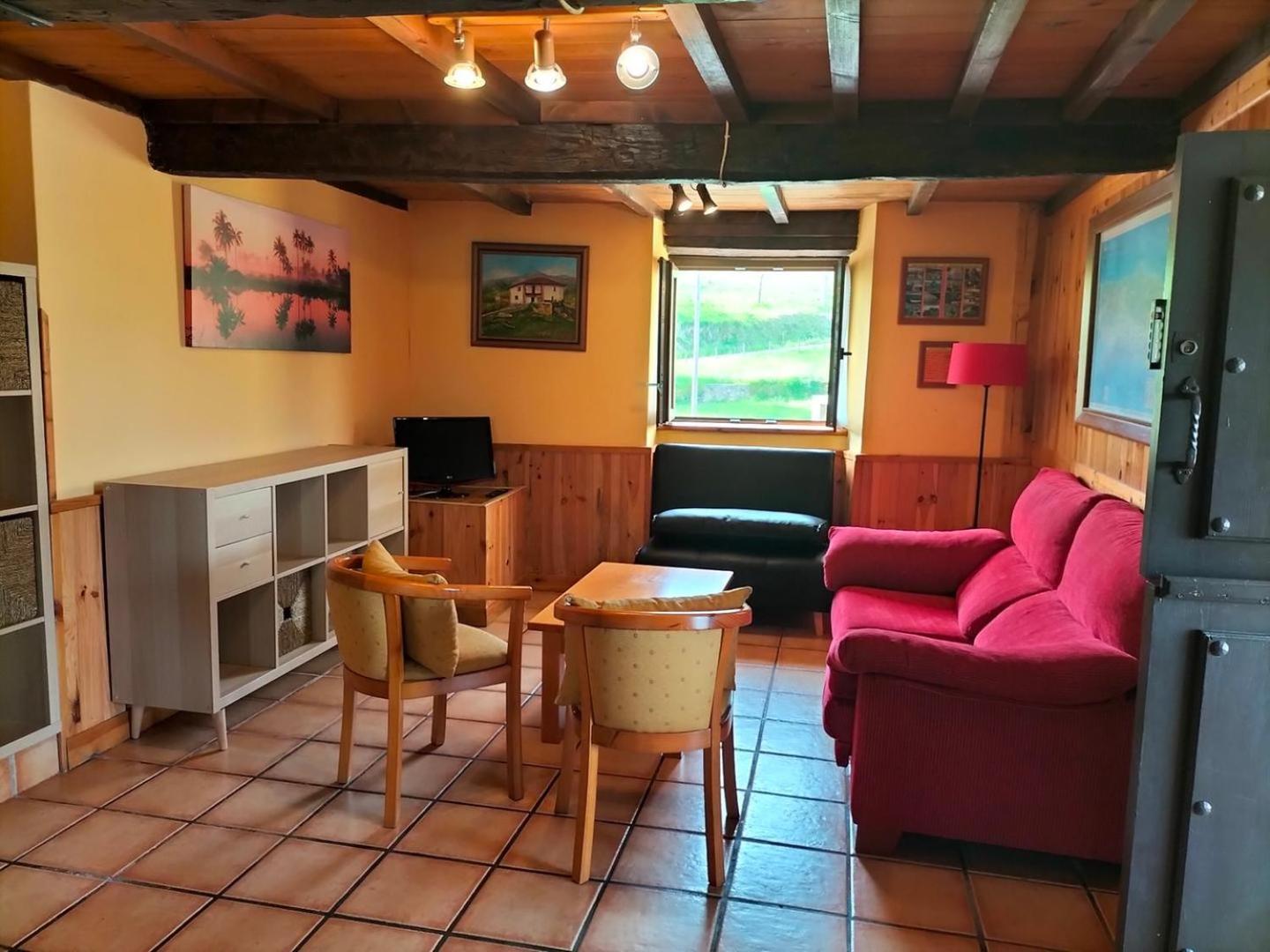 Apartamentos La Corona