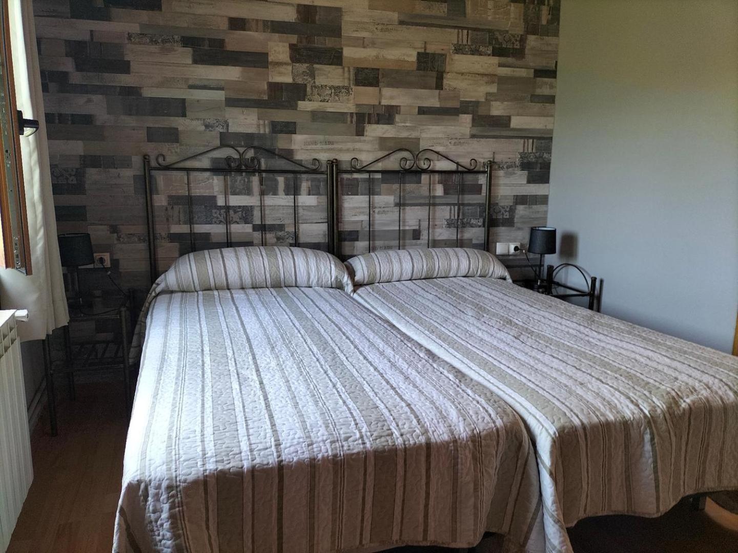 Apartamentos La Corona