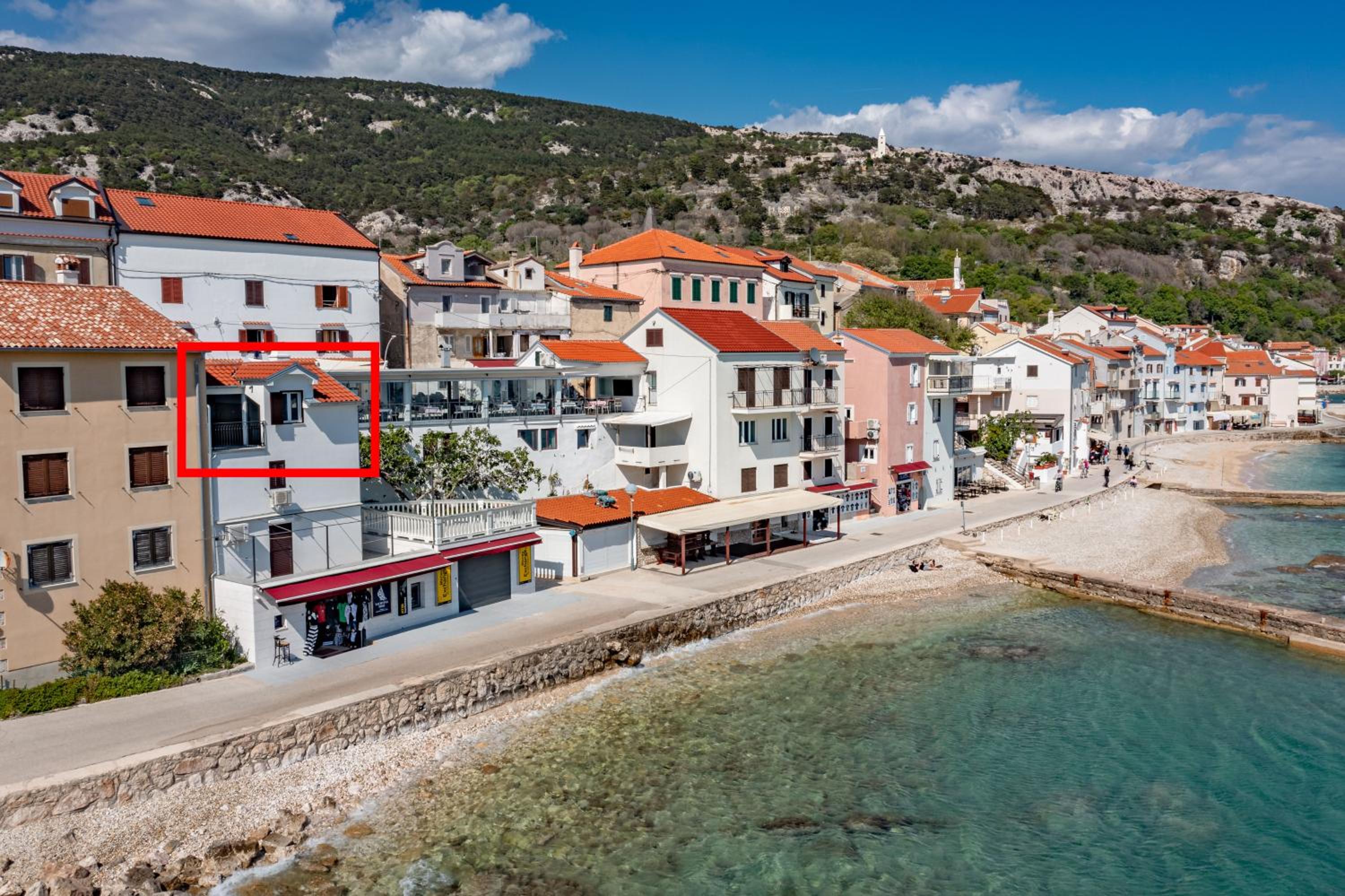 Seafront Baska Apartment photo 4