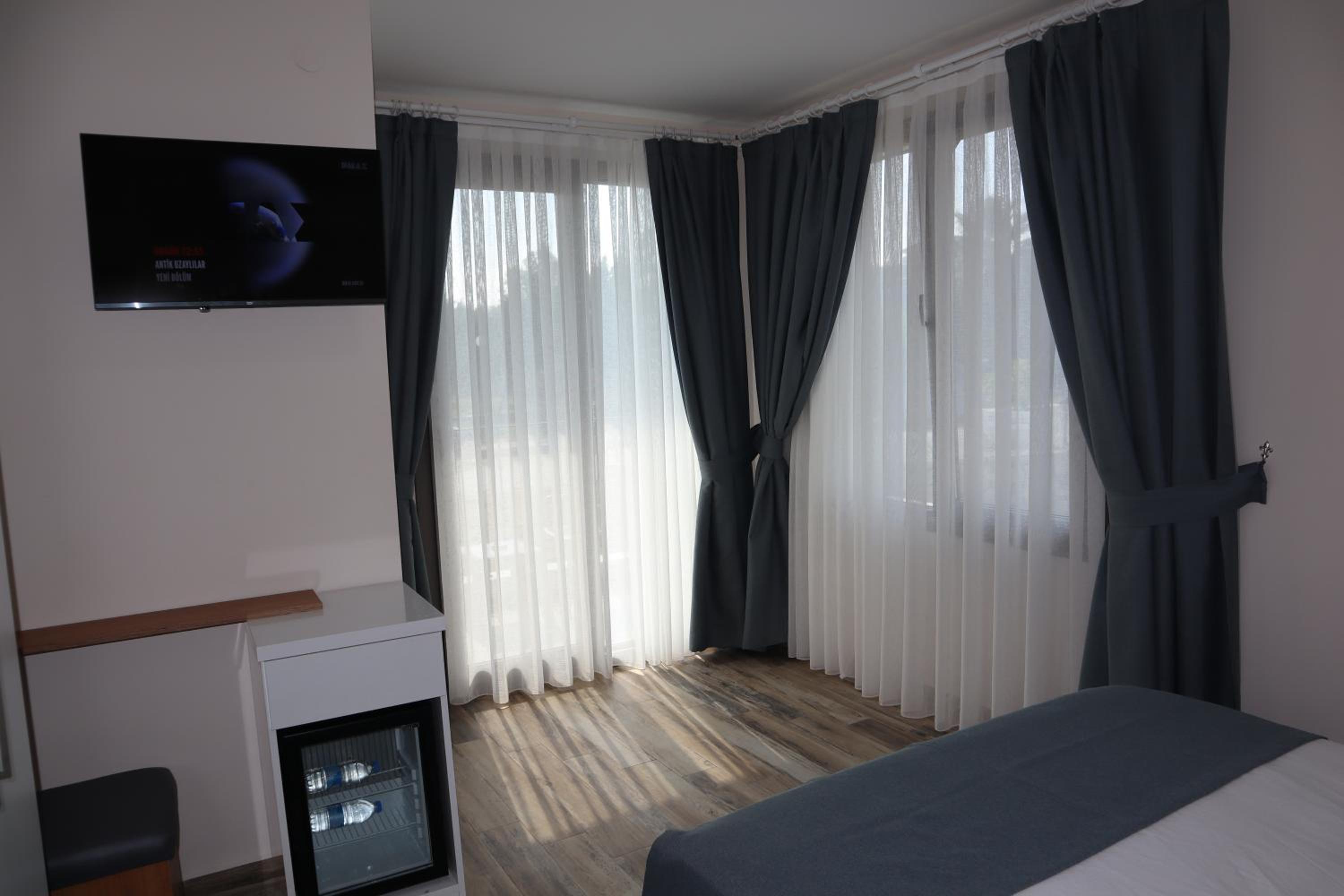 Photo 18