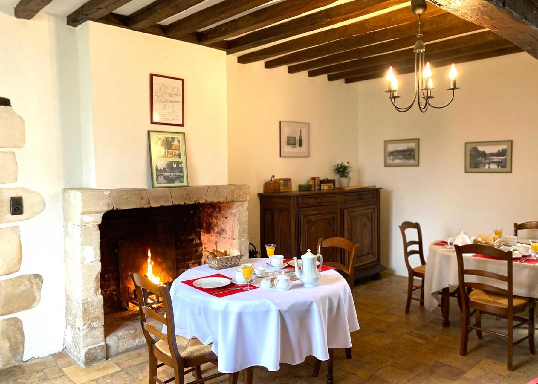 Le Moulin de Pasnel view 2