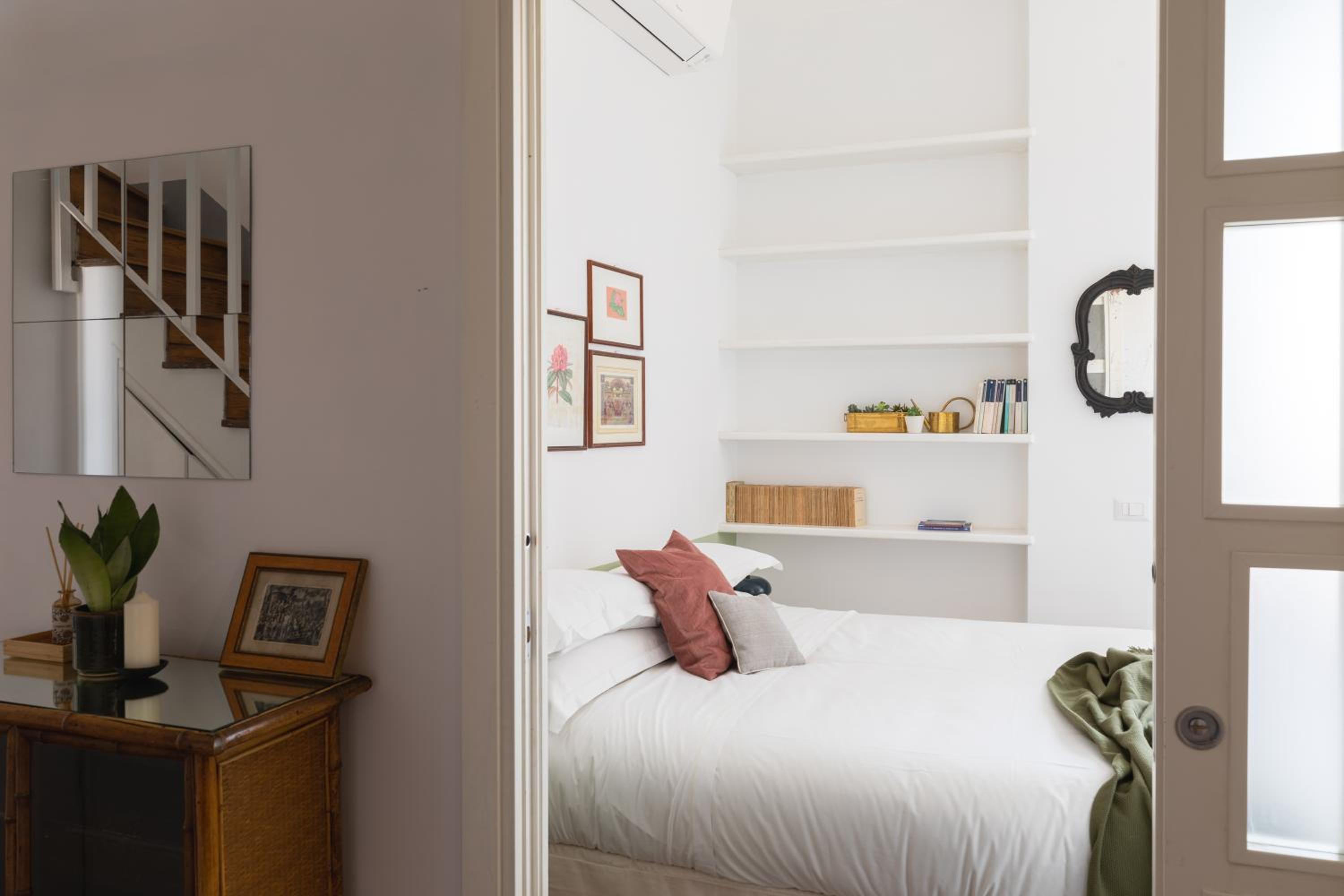 Amazing apartments with terrace or rooftop in Trastevere