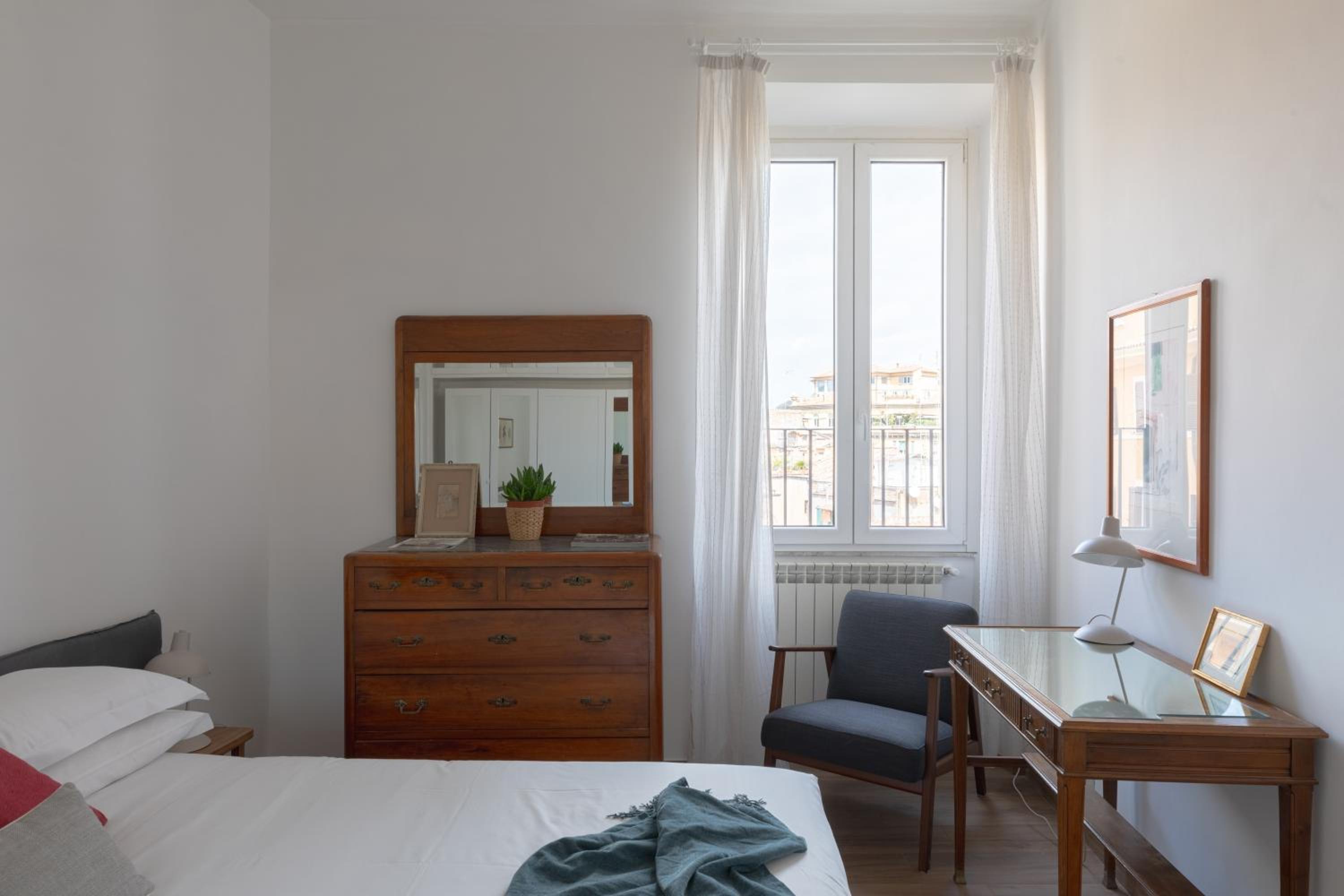 Amazing apartments with terrace or rooftop in Trastevere