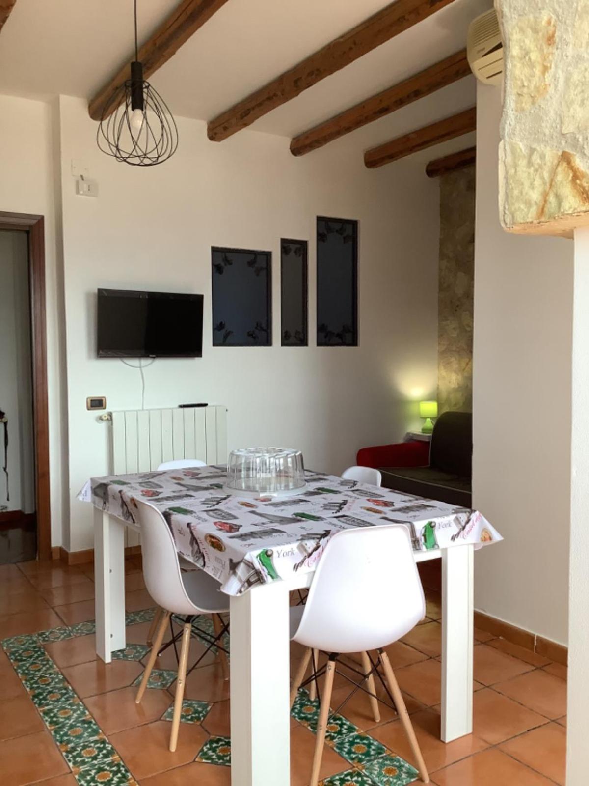 Leo's Home photo 2