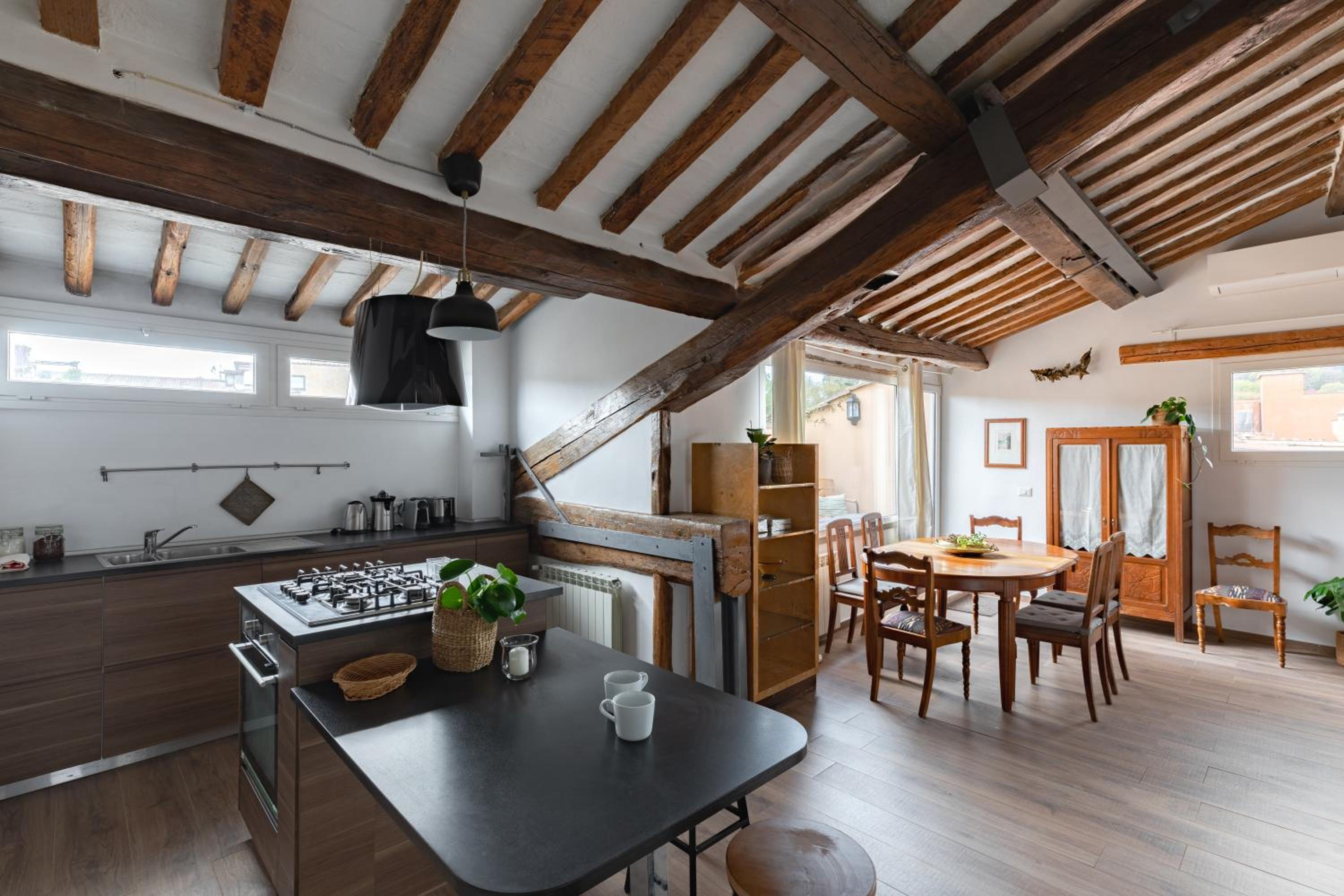 Amazing apartments with terrace or rooftop in Trastevere