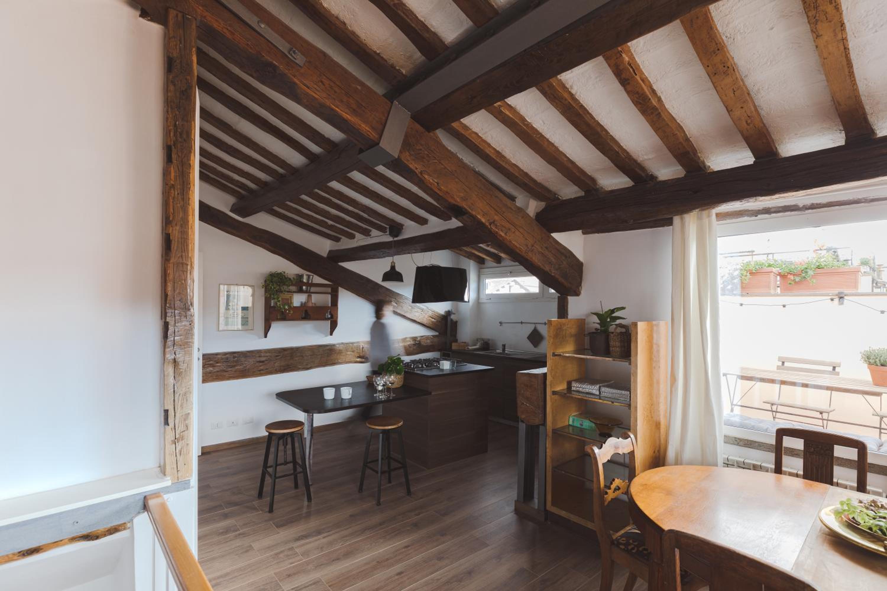 Amazing apartments with terrace or rooftop in Trastevere