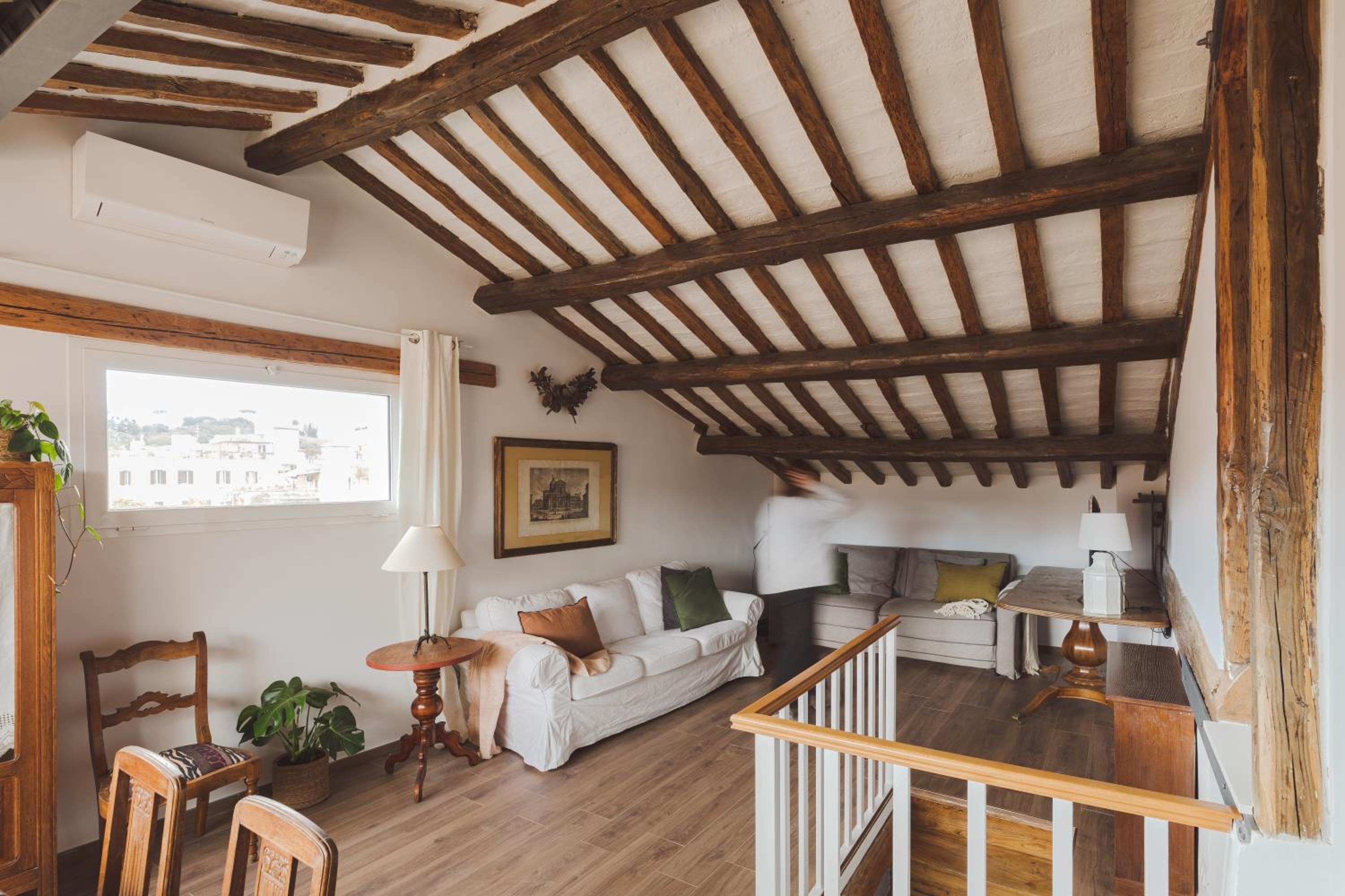 Amazing apartments with terrace or rooftop in Trastevere
