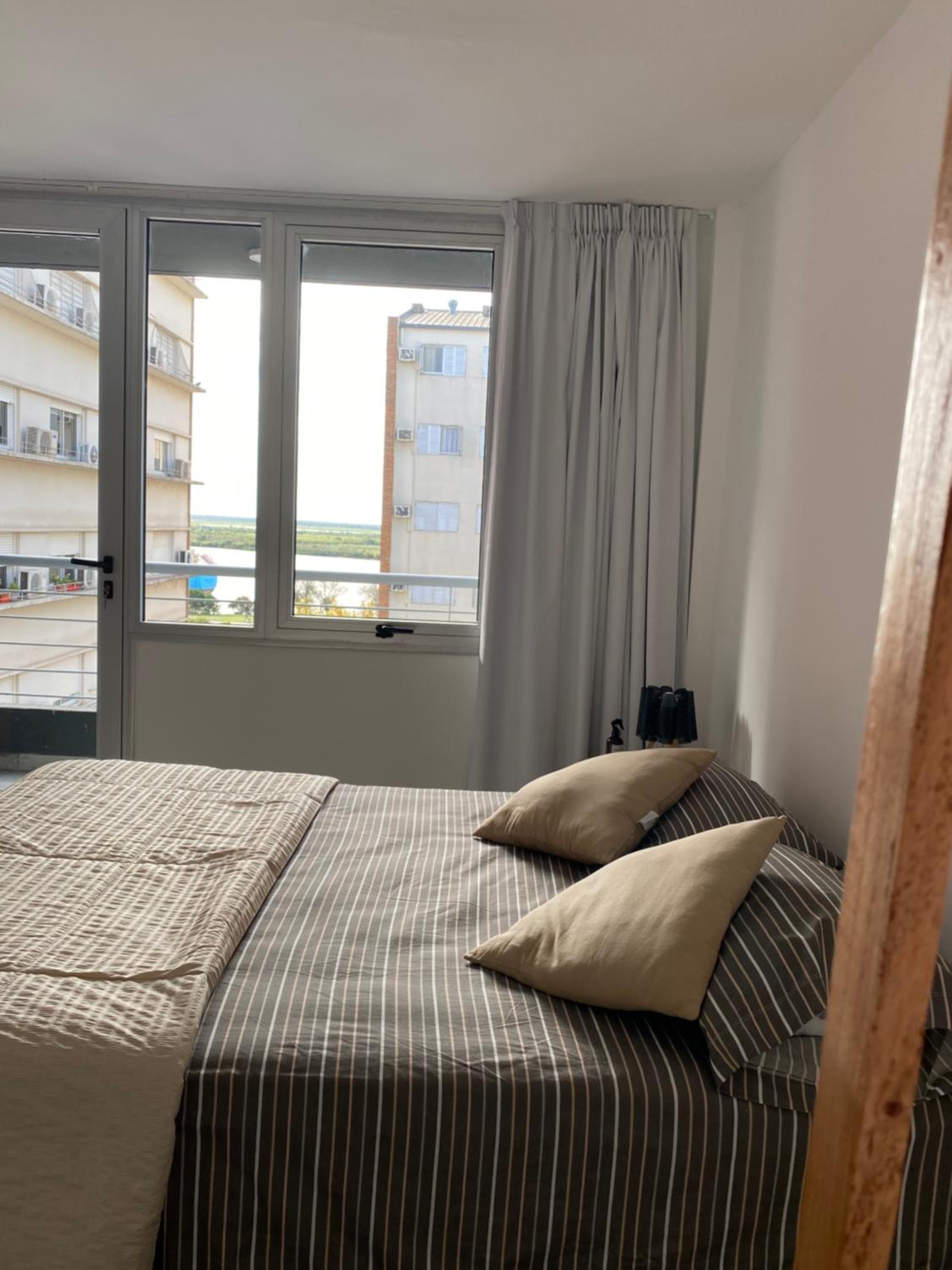 Moderno monoambiente con vista al Río