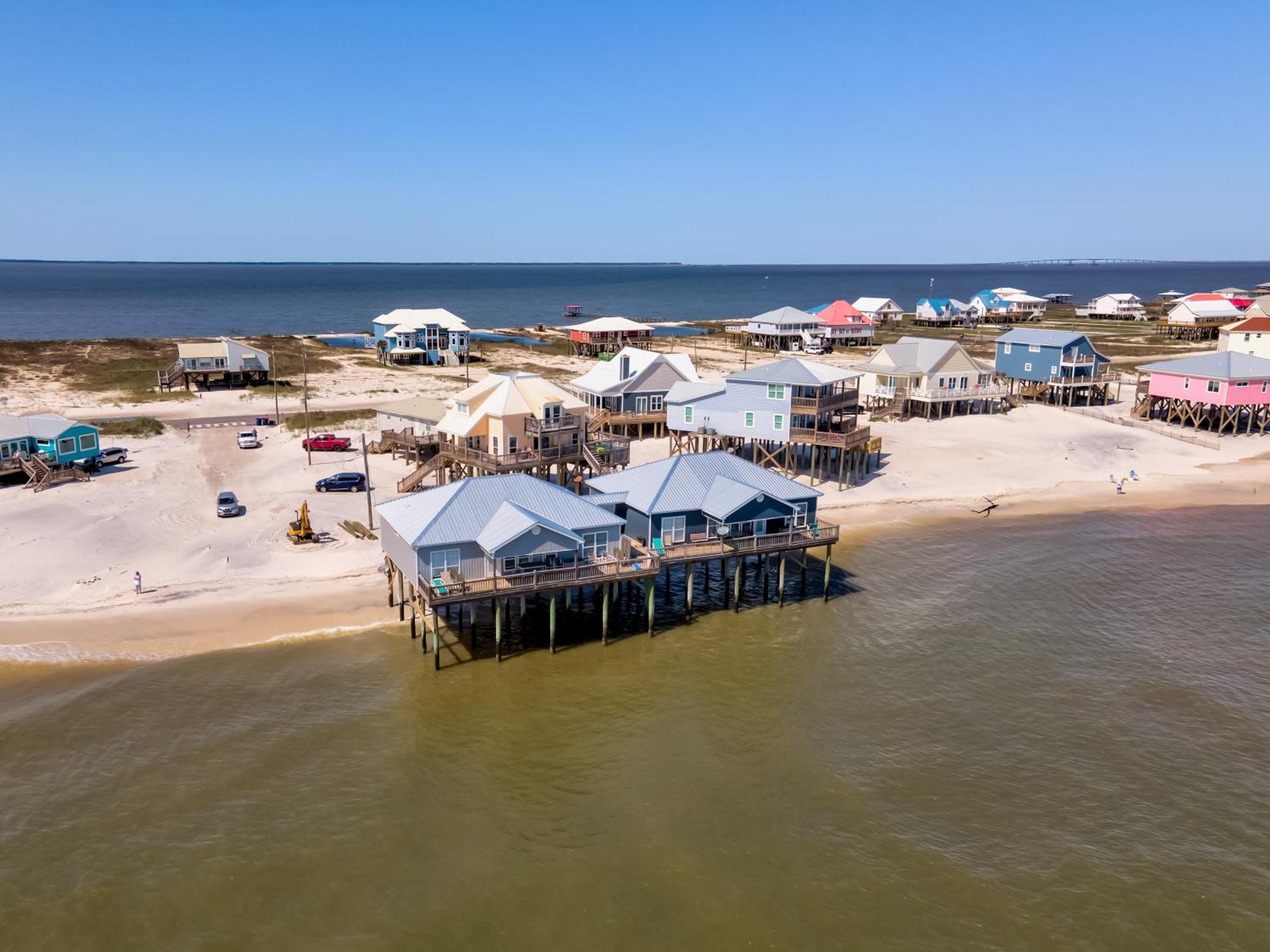Rainbows End - GULF FRONT! Enjoy the sun on your shoulders while you laze on the deck, home view 3