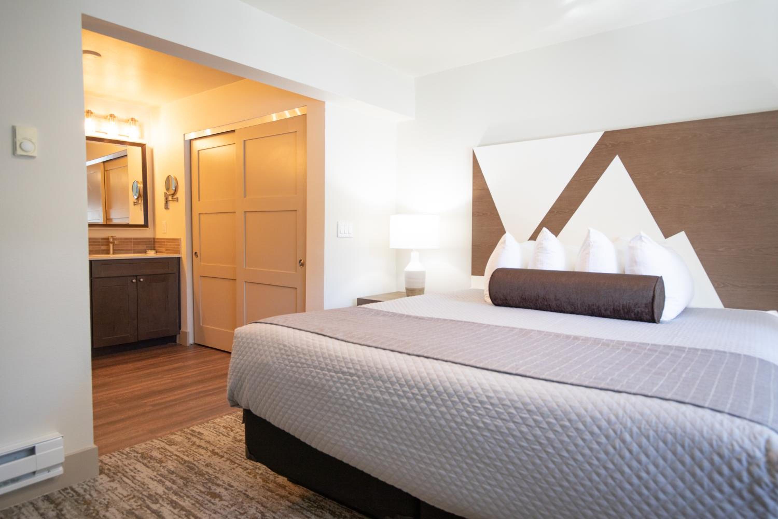 Lake Tahoe Vacations - Tahoe Trail Resort - Property Image 7
