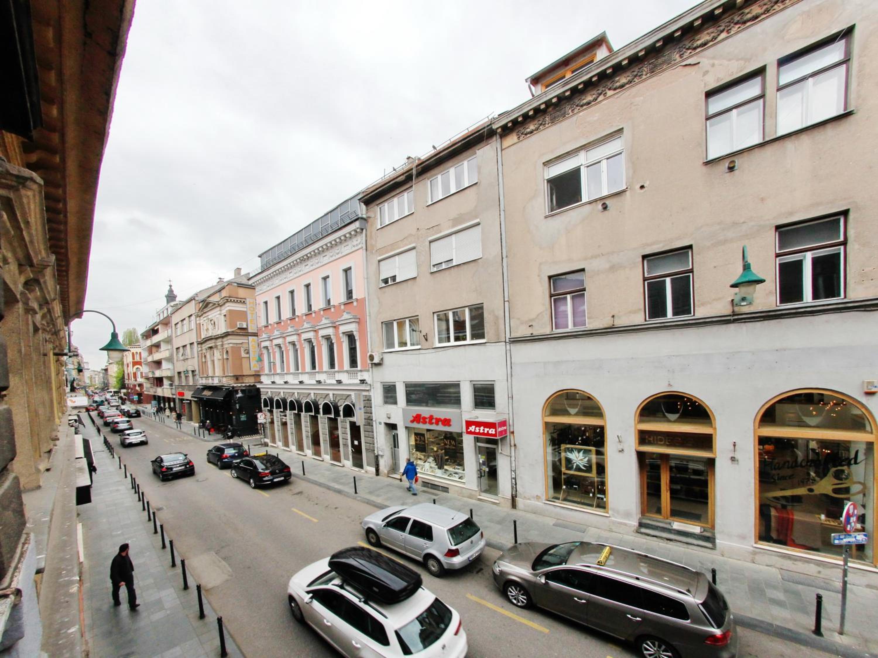 Photo 38