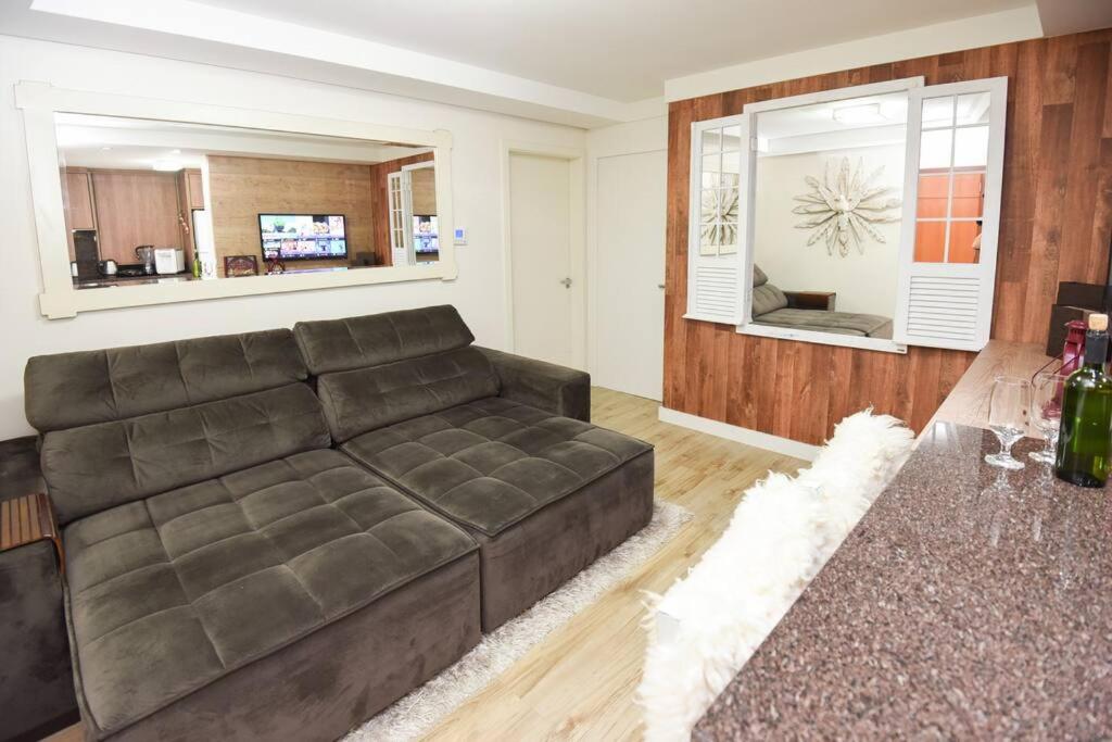 APARTAMENTO COMPLETO NO CORAÇAO DE GRAMADO view 4