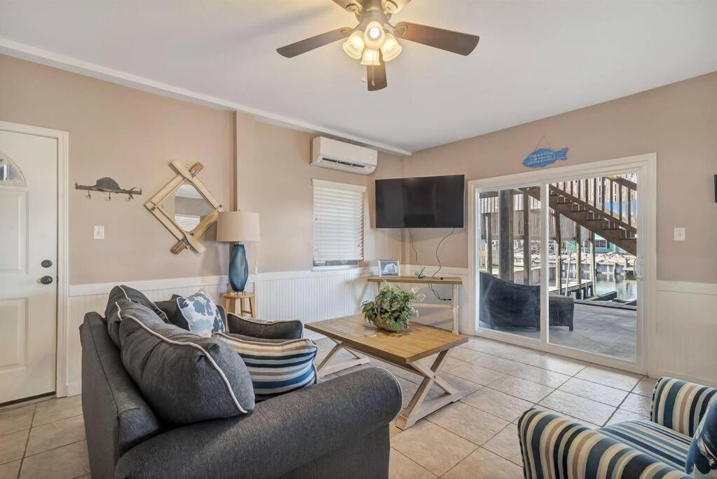 House on Cotton Bayou Pet Friendly Private Pool 2 Boat Slip view 4