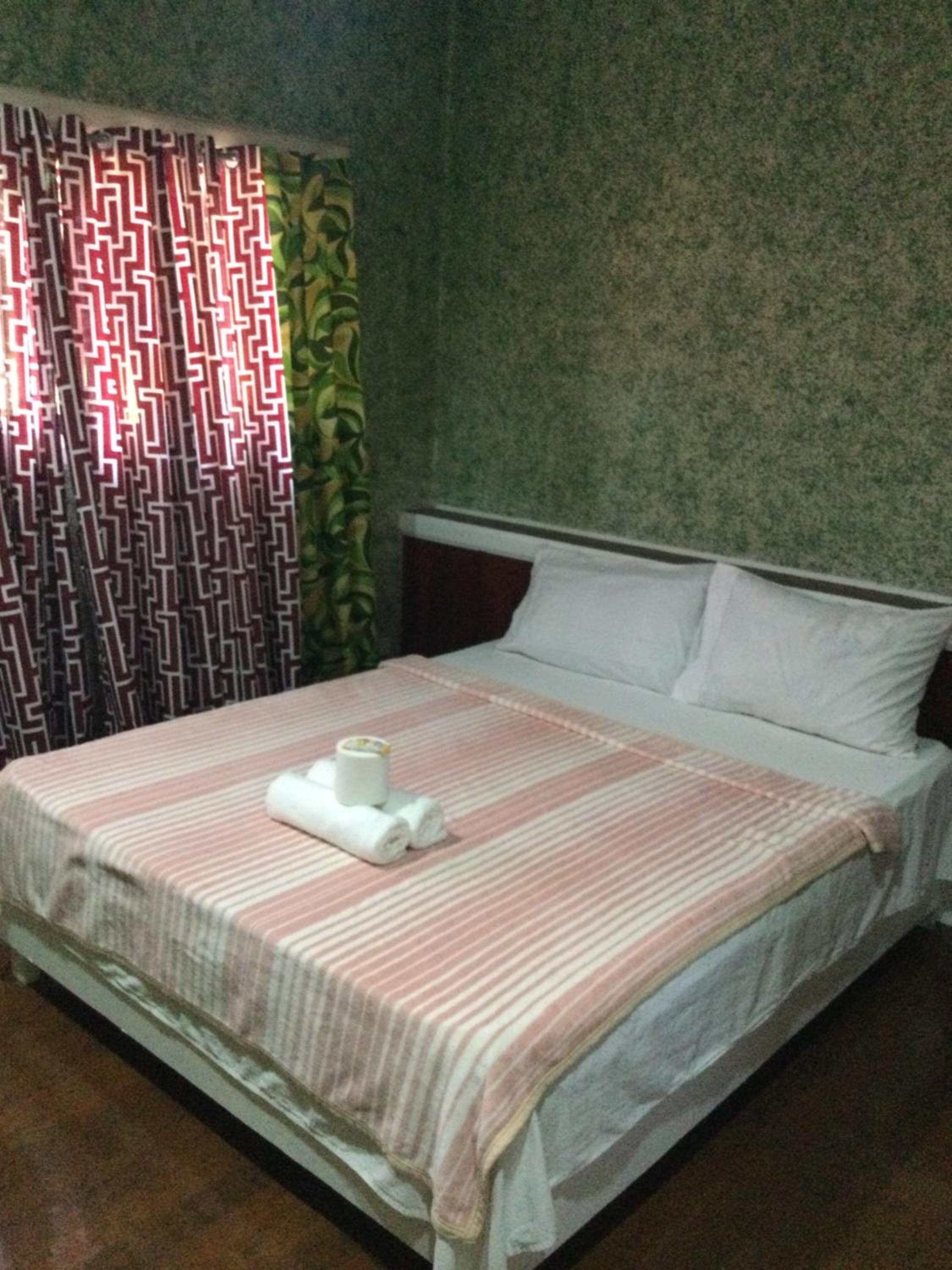 Stefanie Grace Inn
